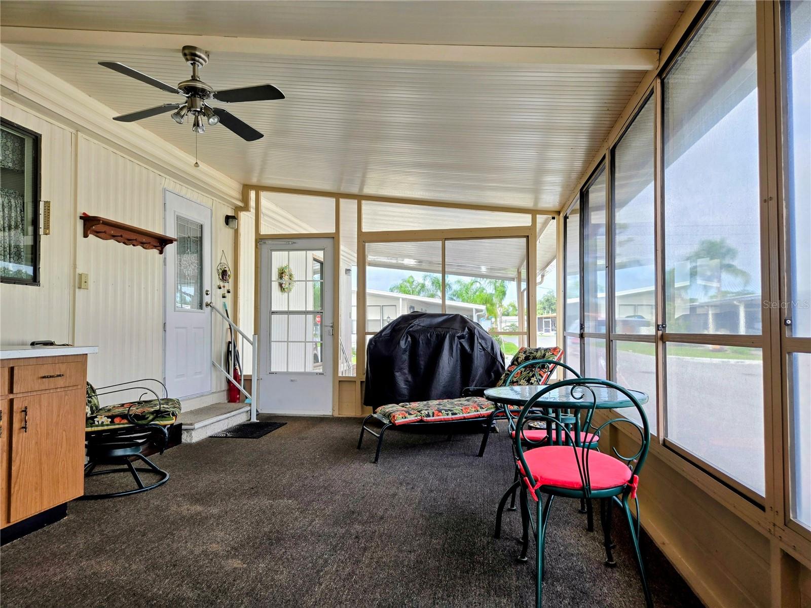 Image 8 of 42 For 6252 Friendship Lane
