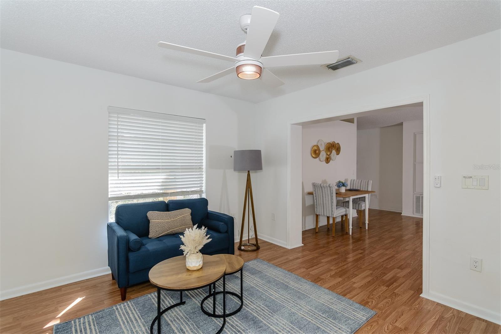 Image 4 of 24 For 1724 Lagoon Circle