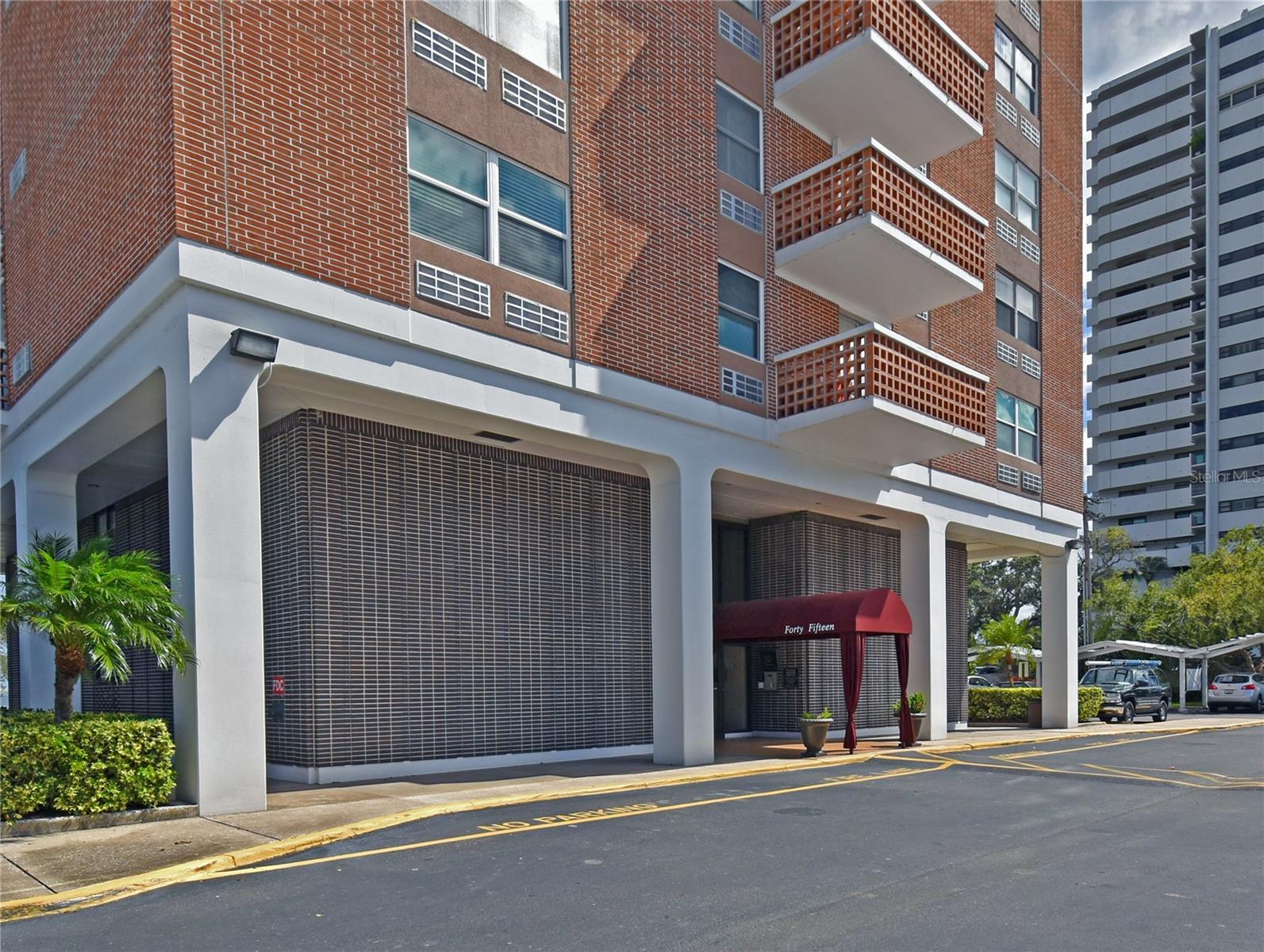 Image 23 of 32 For 4015 Bayshore Boulevard 17f