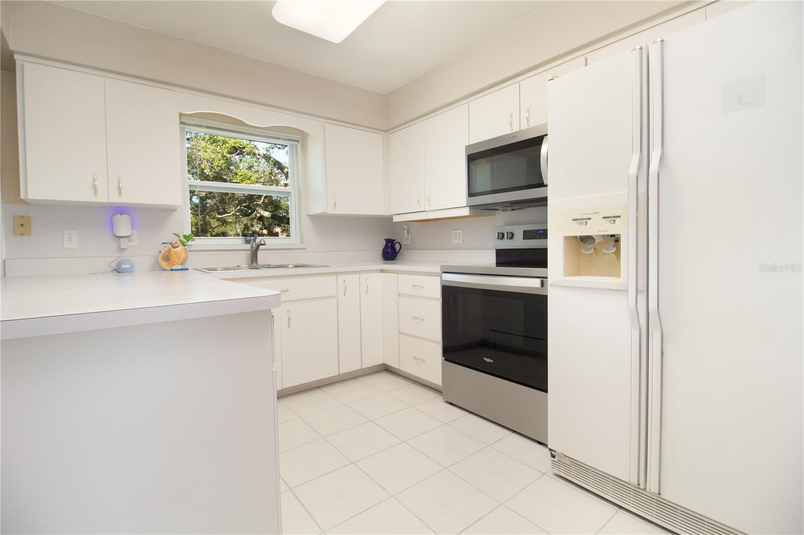 Image 8 of 28 For 7077 Lafayette N