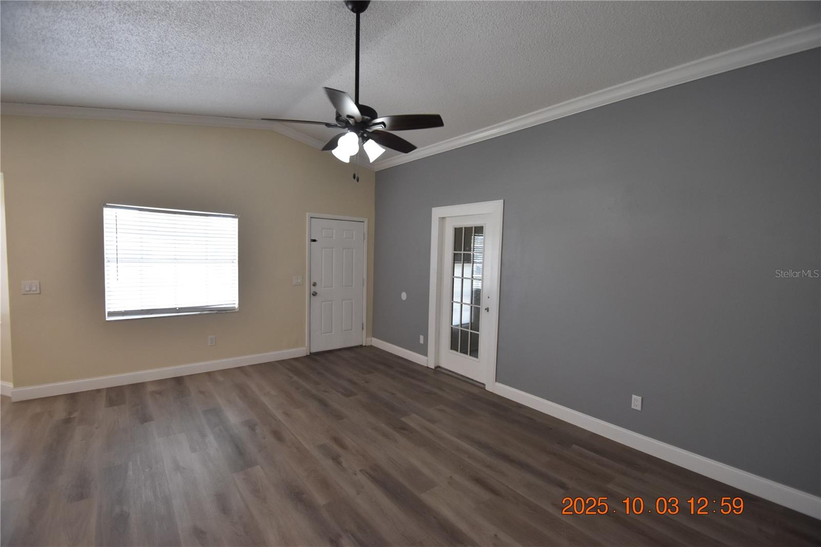 Image 3 of 40 For 718 Oak Street Sw