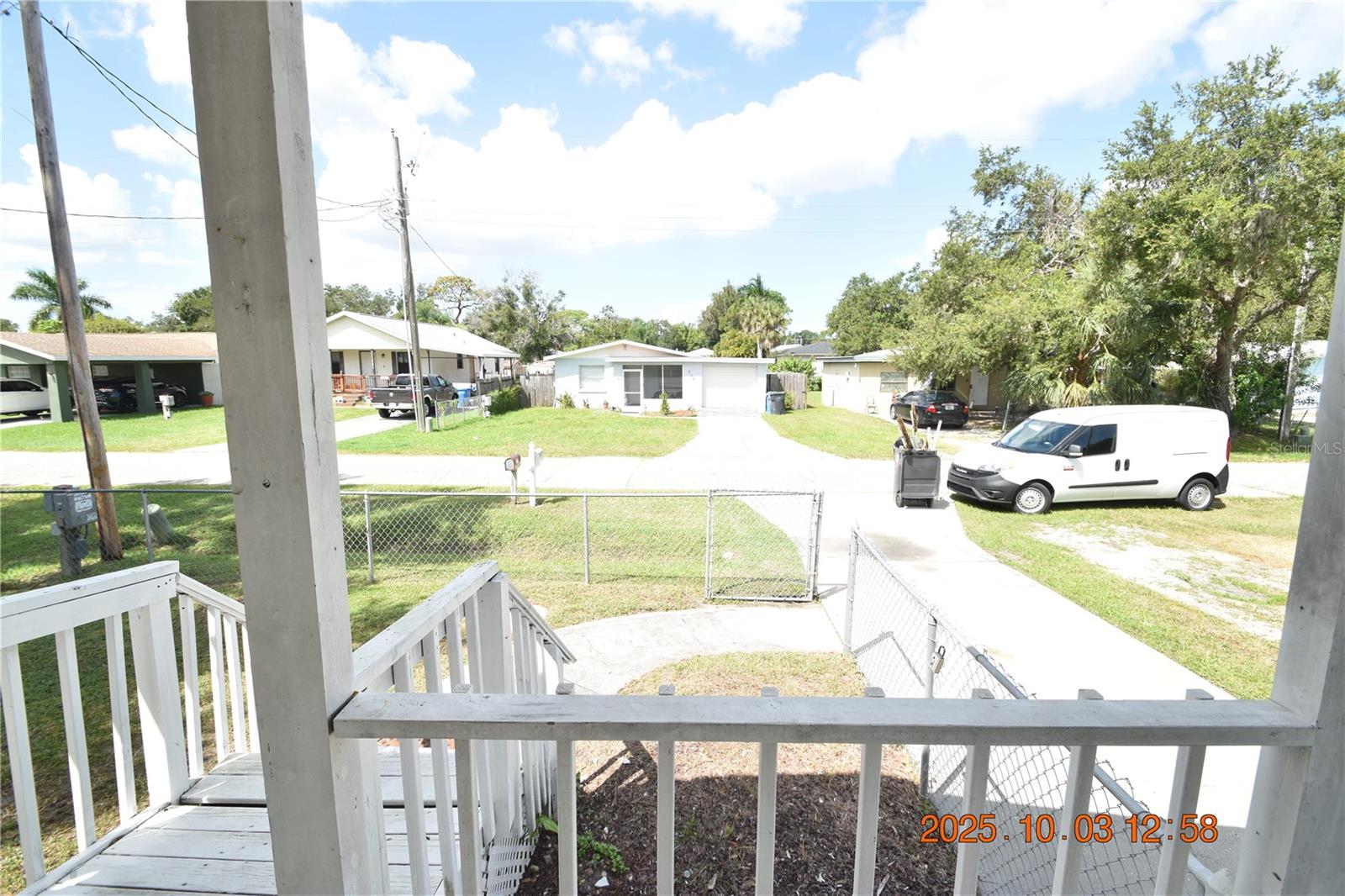 Image 33 of 40 For 718 Oak Street Sw