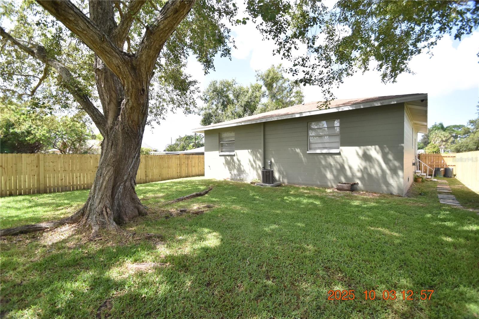 Image 35 of 40 For 718 Oak Street Sw