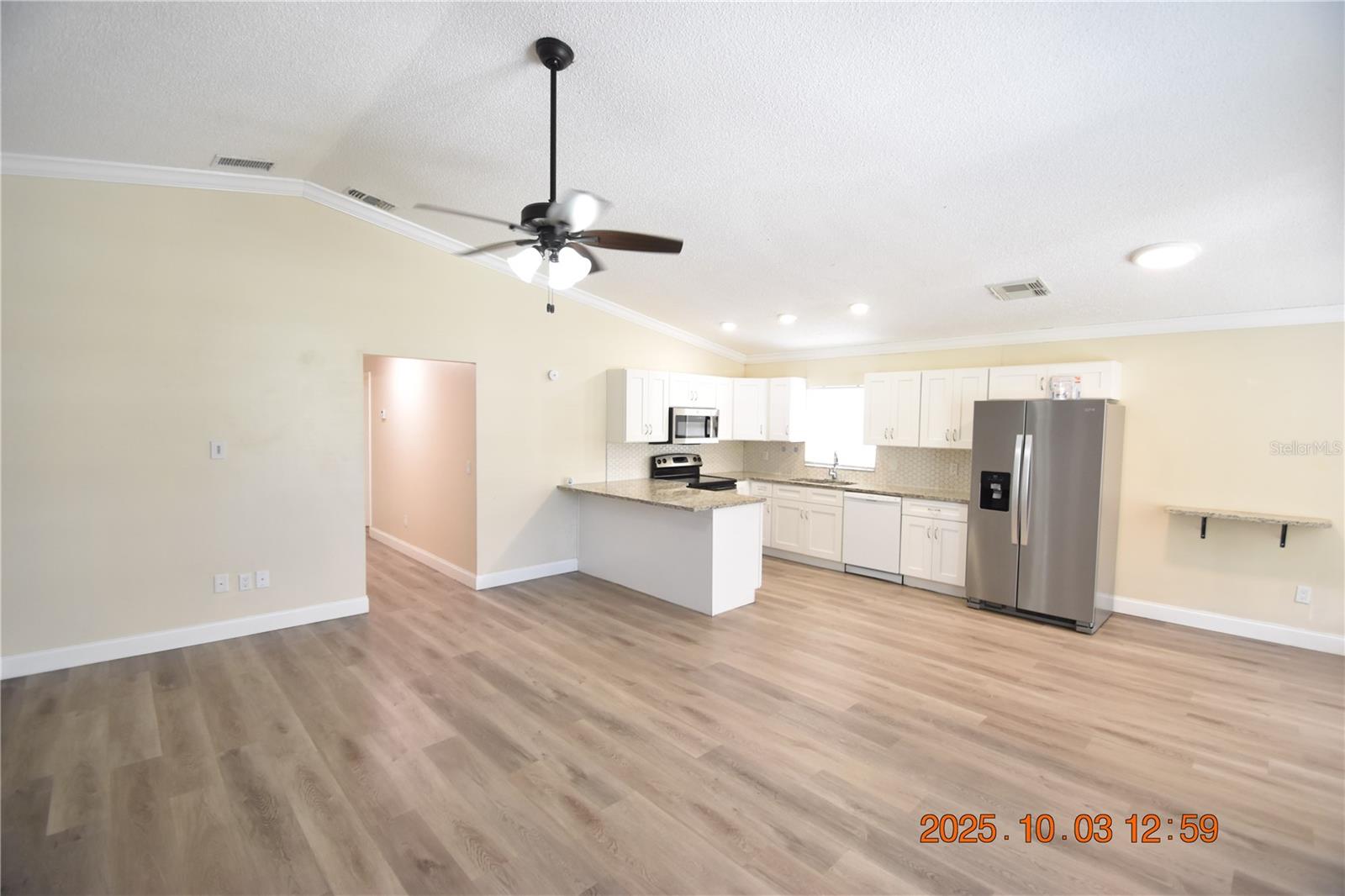Image 5 of 40 For 718 Oak Street Sw