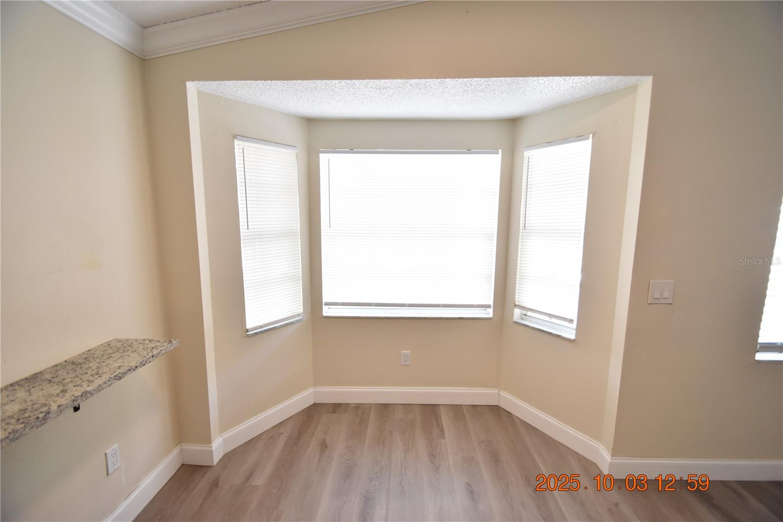 Image 6 of 40 For 718 Oak Street Sw