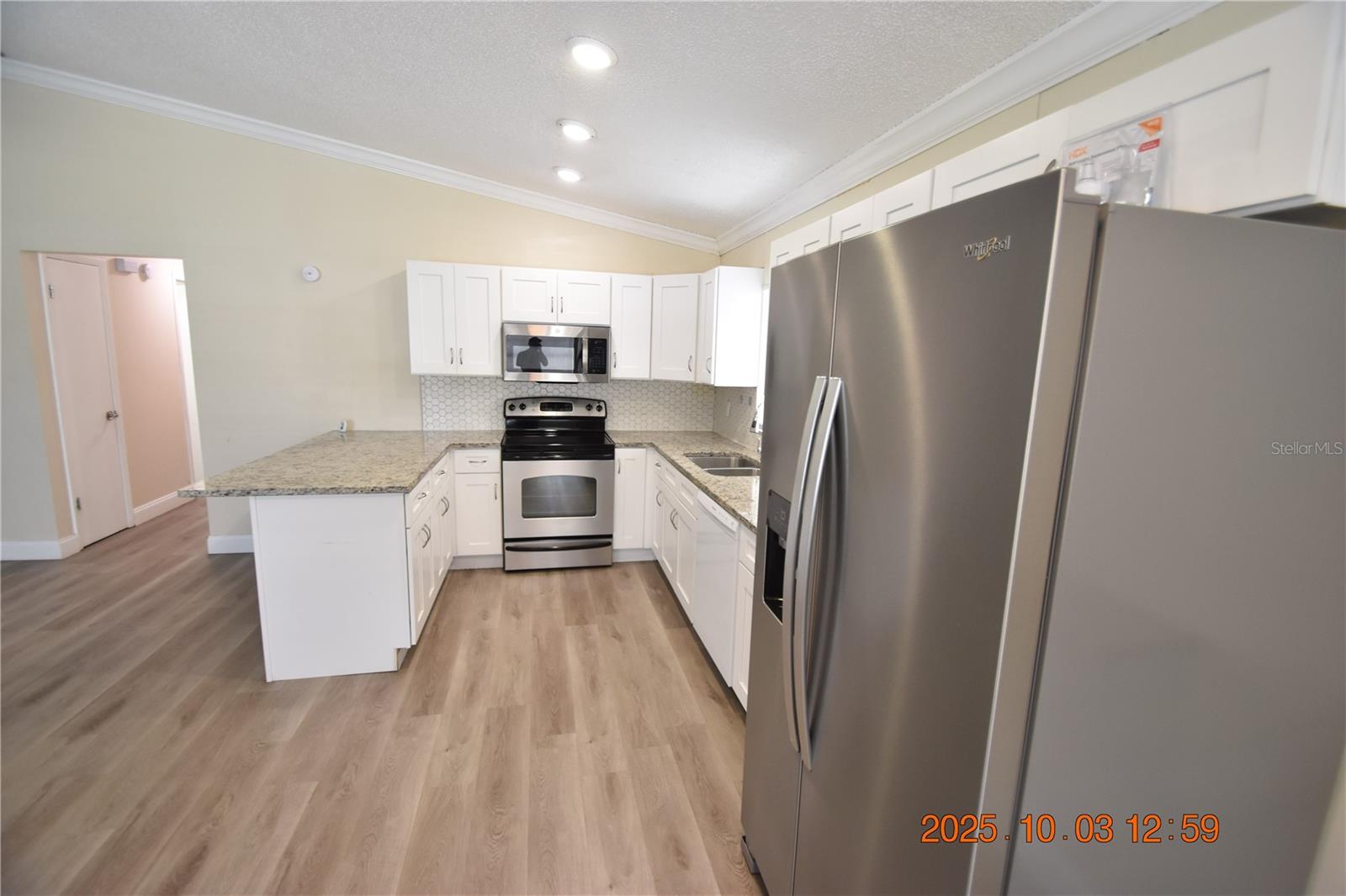 Image 8 of 40 For 718 Oak Street Sw