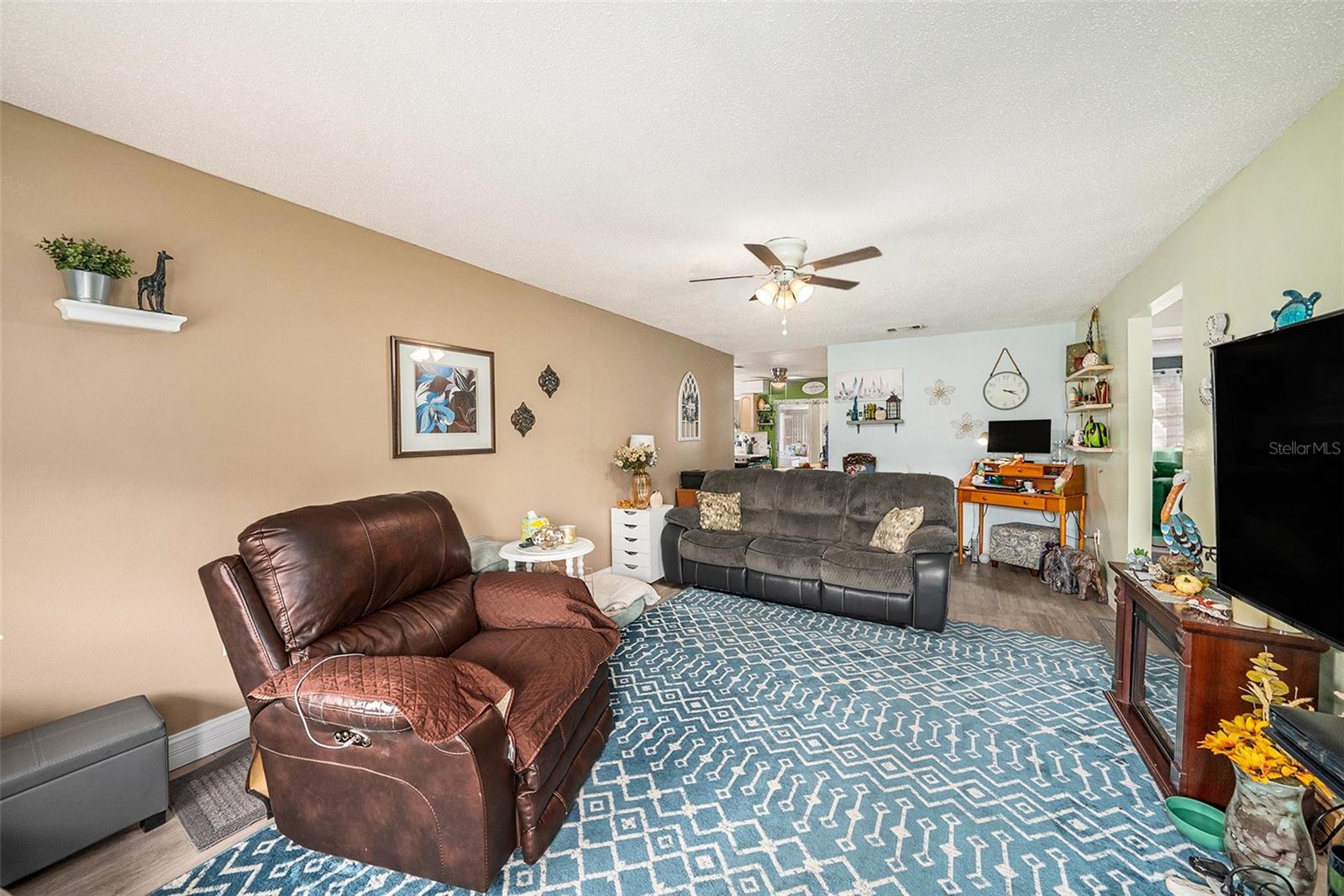 Image 7 of 26 For 5000 Lily Street Place 132