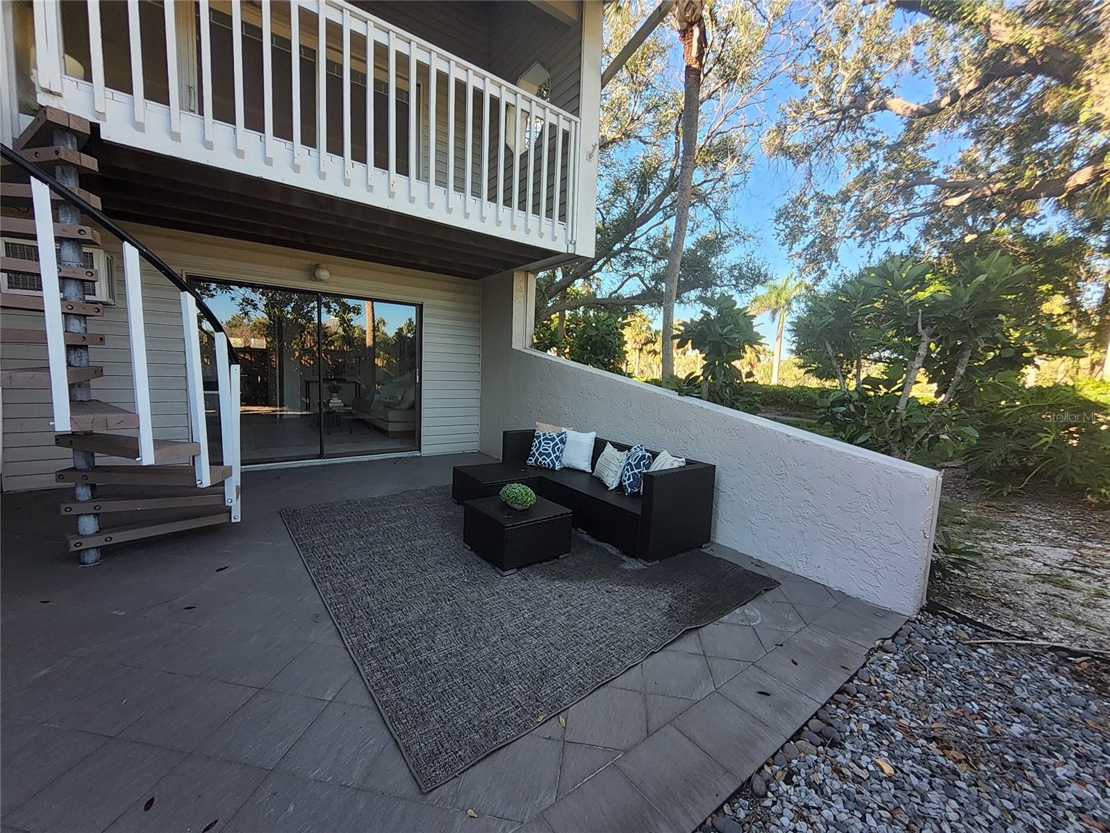 Image 28 of 33 For 1355 Pinellas Bayway S 23