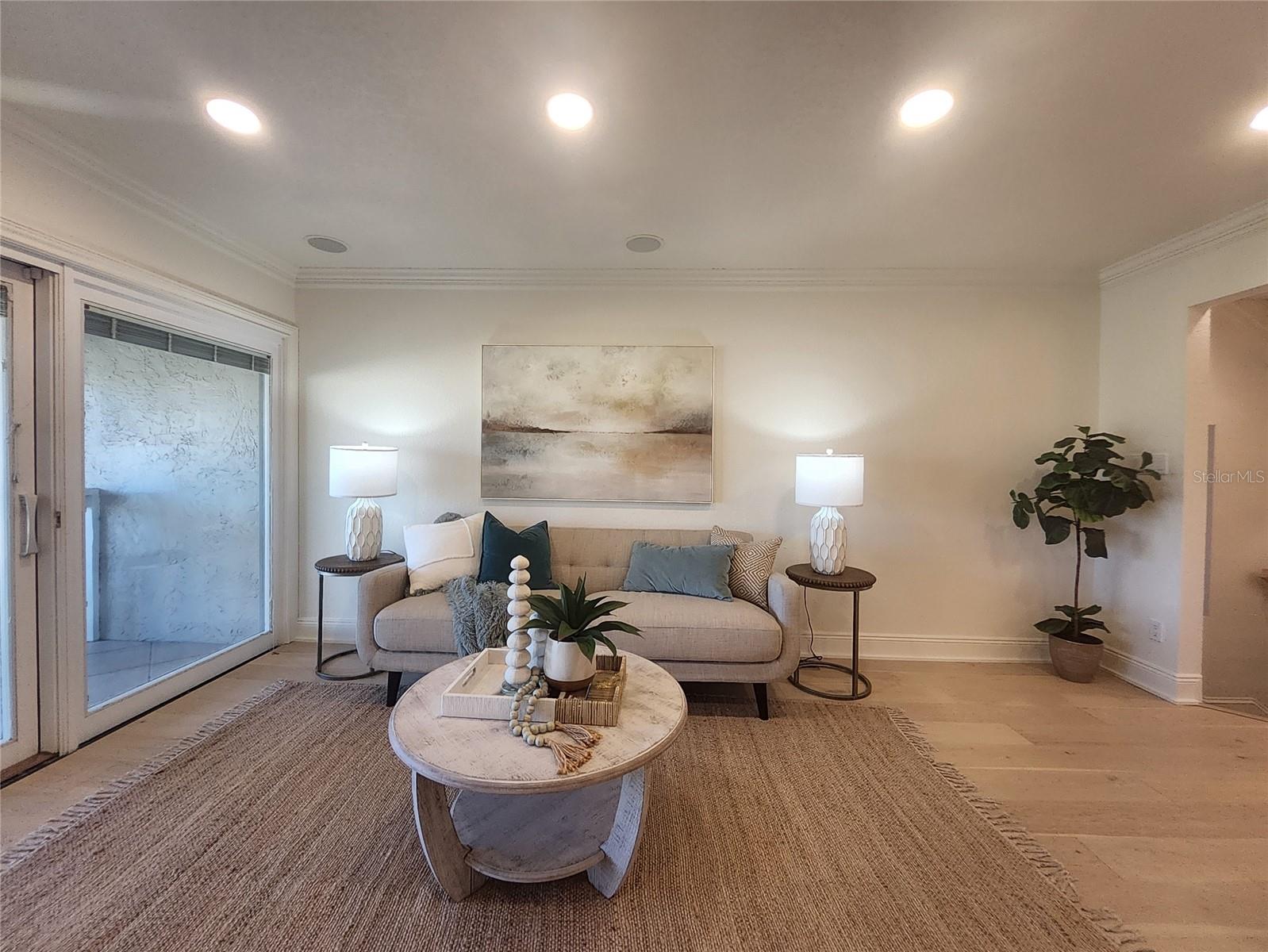 Image 4 of 33 For 1355 Pinellas Bayway S 23