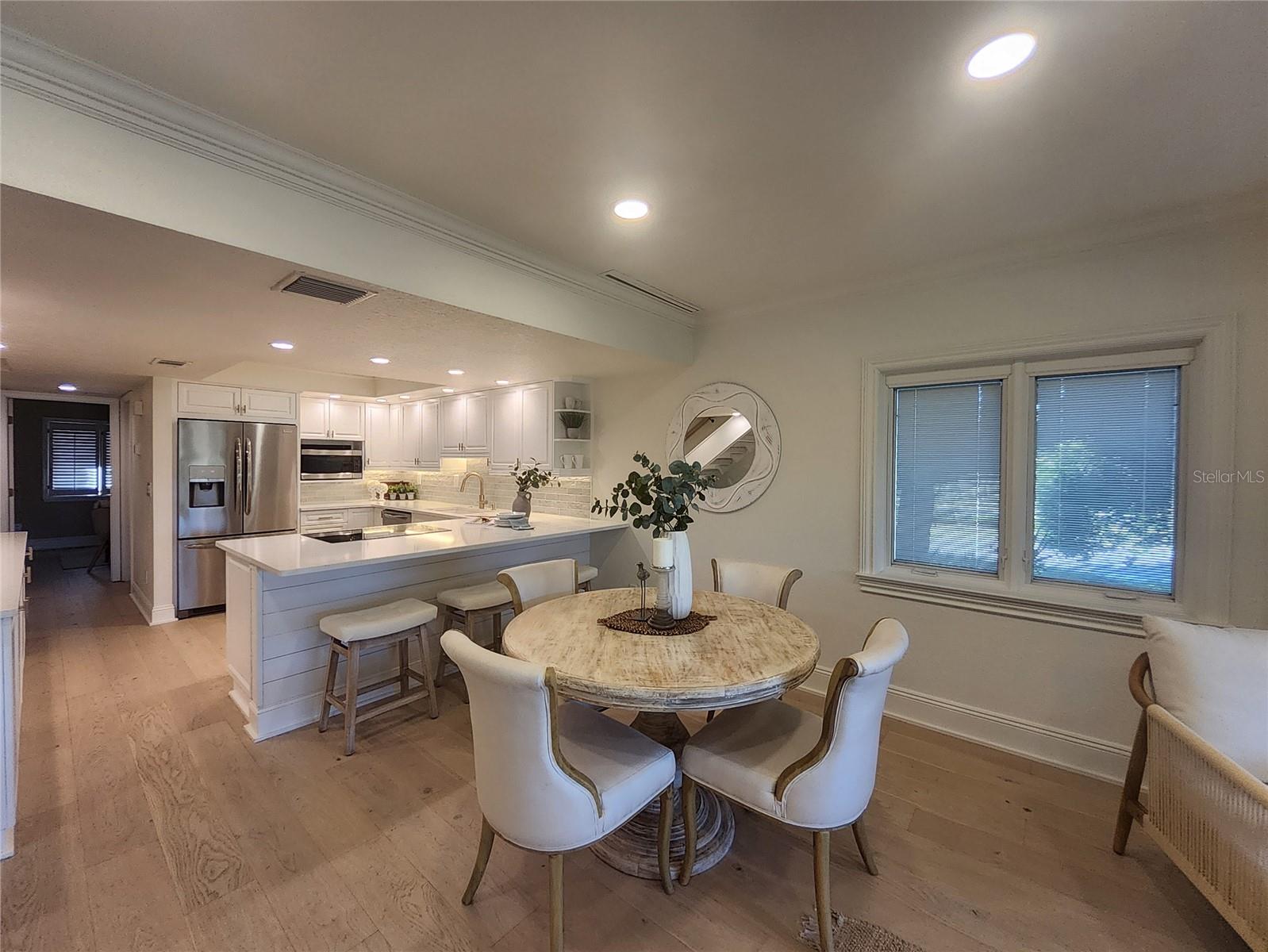 Image 5 of 33 For 1355 Pinellas Bayway S 23