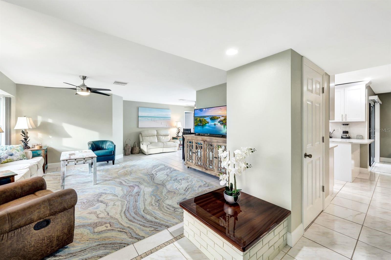 Image 10 of 43 For 5103 Pelican Boulevard