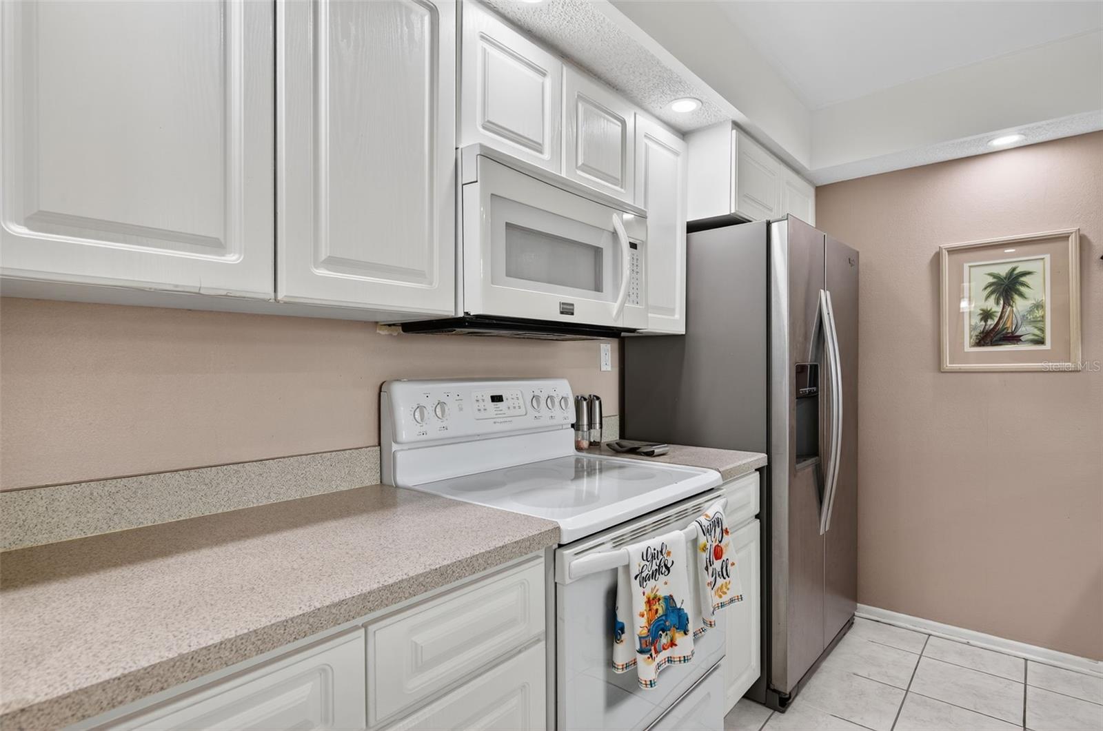 Image 10 of 47 For 440 Gulfview Boulevard 1501