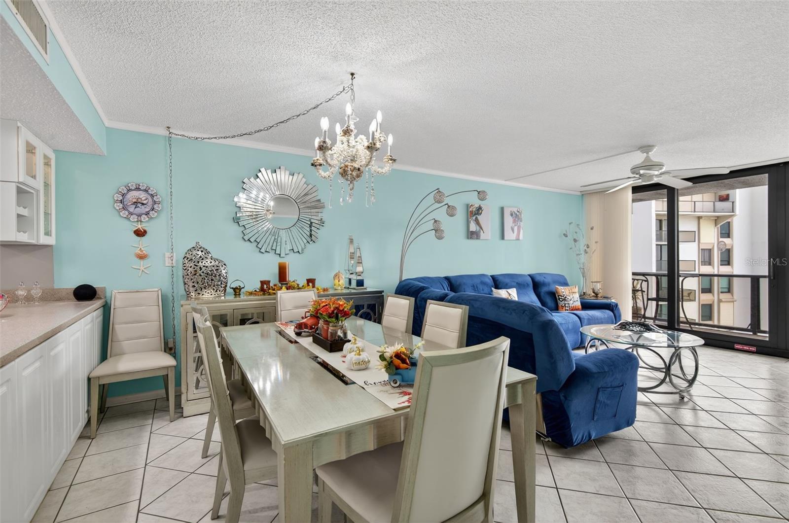 Image 14 of 47 For 440 Gulfview Boulevard 1501