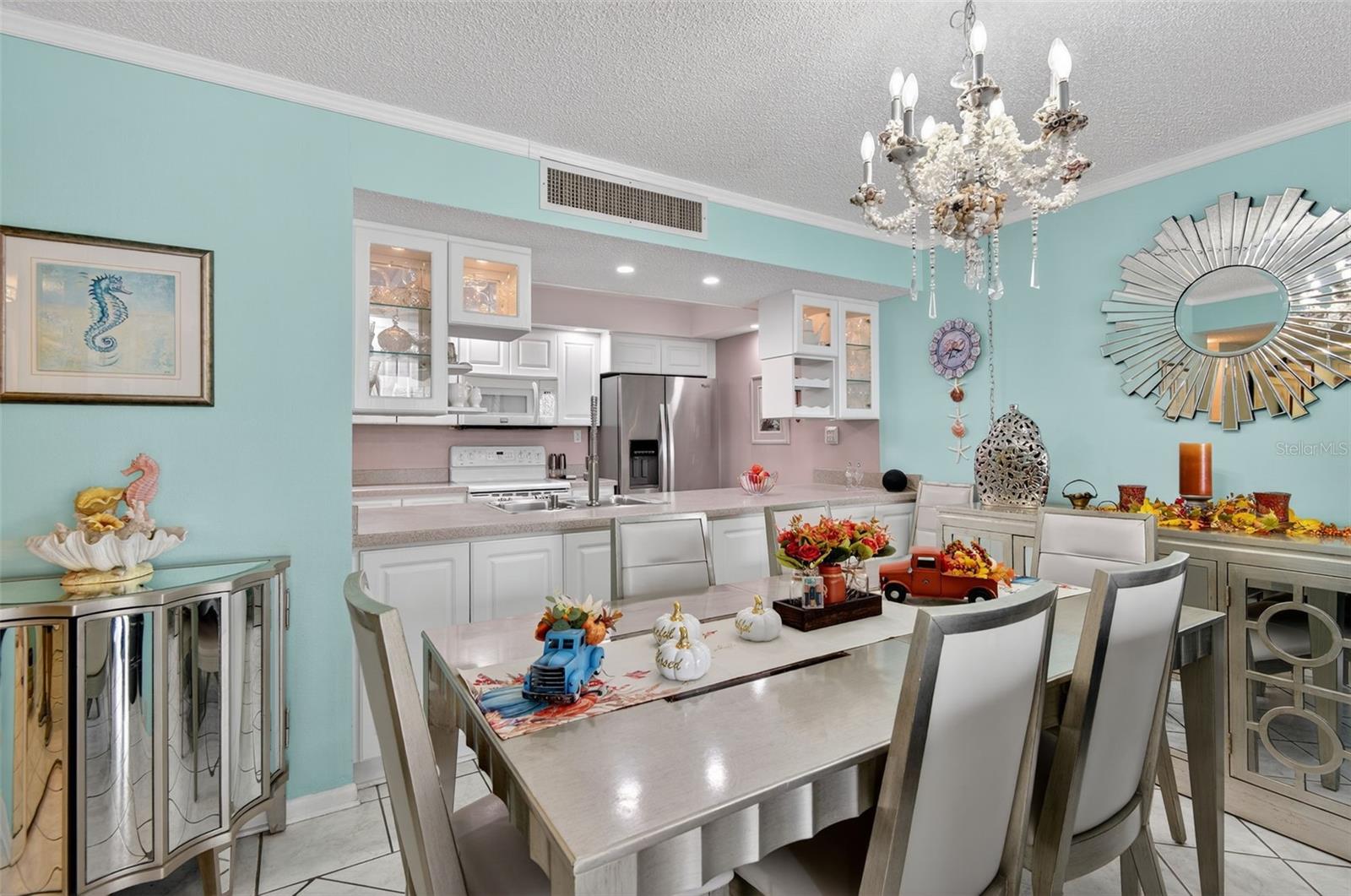 Image 15 of 47 For 440 Gulfview Boulevard 1501