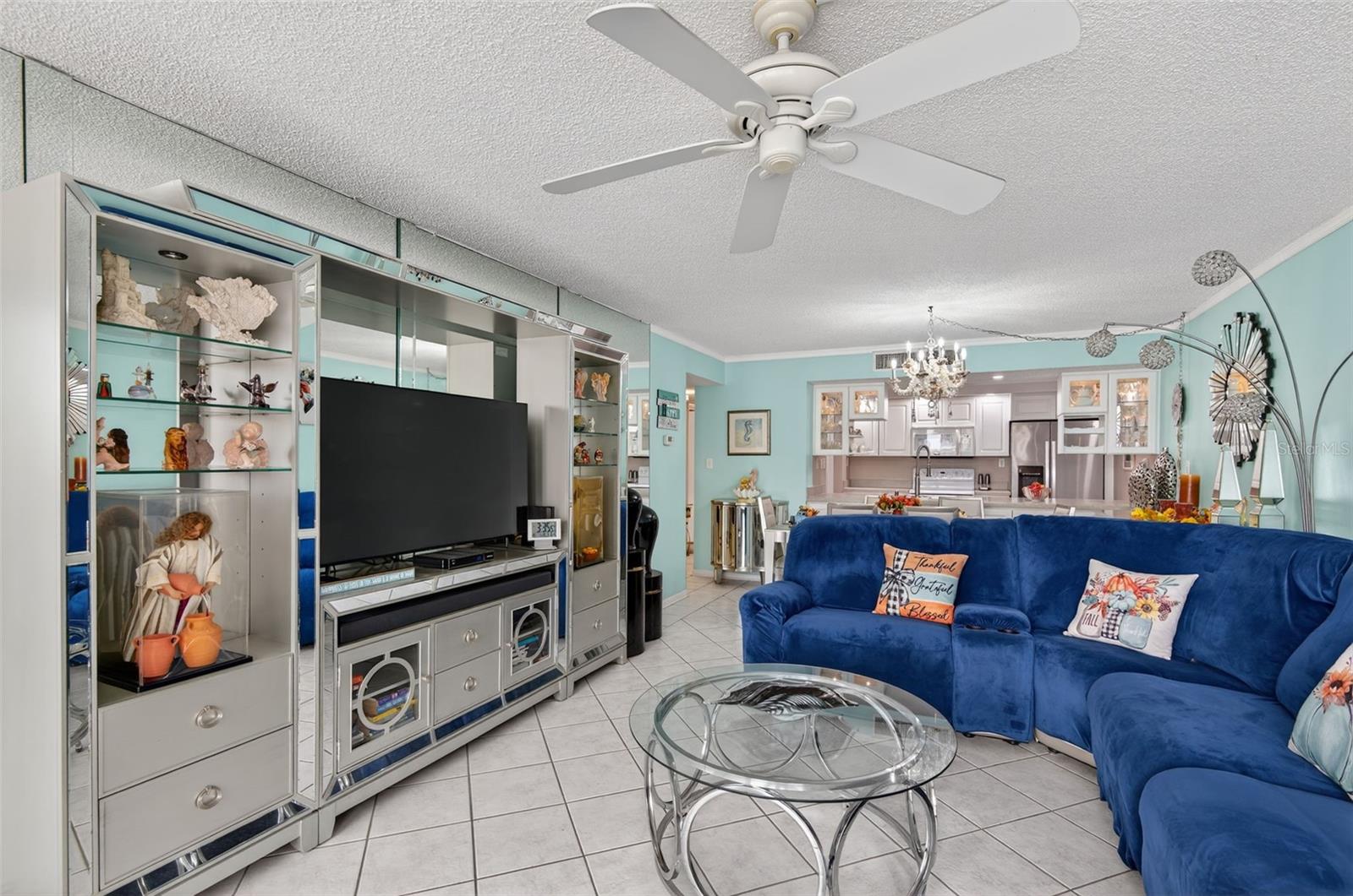 Image 21 of 47 For 440 Gulfview Boulevard 1501