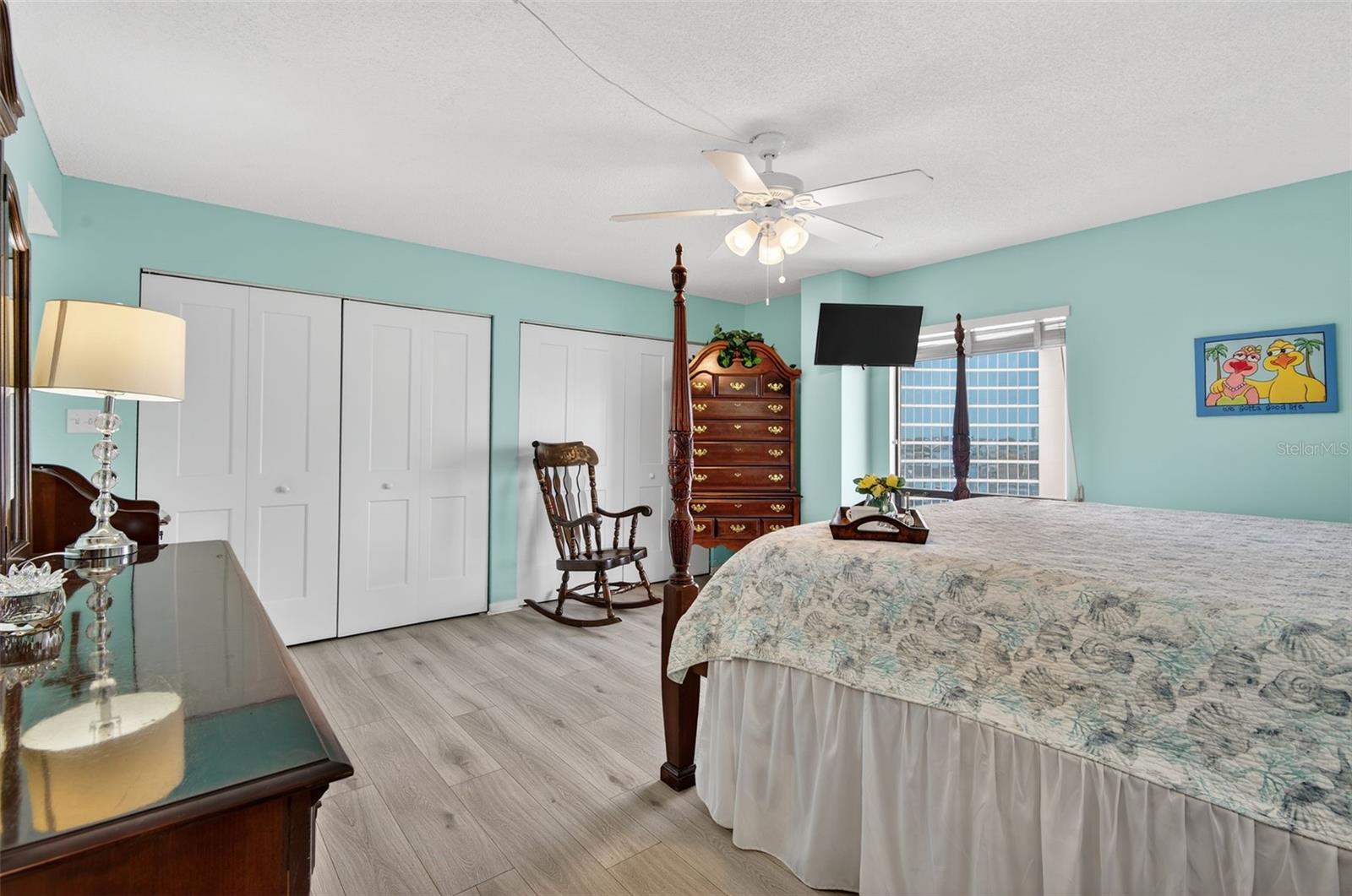 Image 26 of 47 For 440 Gulfview Boulevard 1501