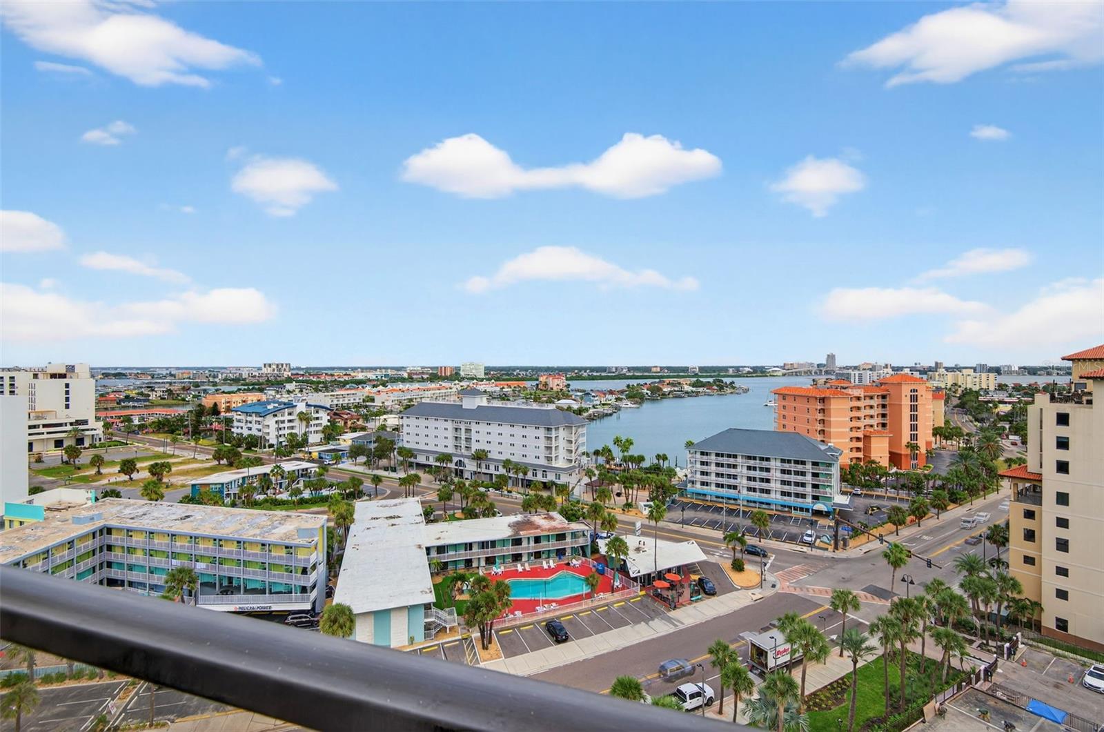 Image 35 of 47 For 440 Gulfview Boulevard 1501