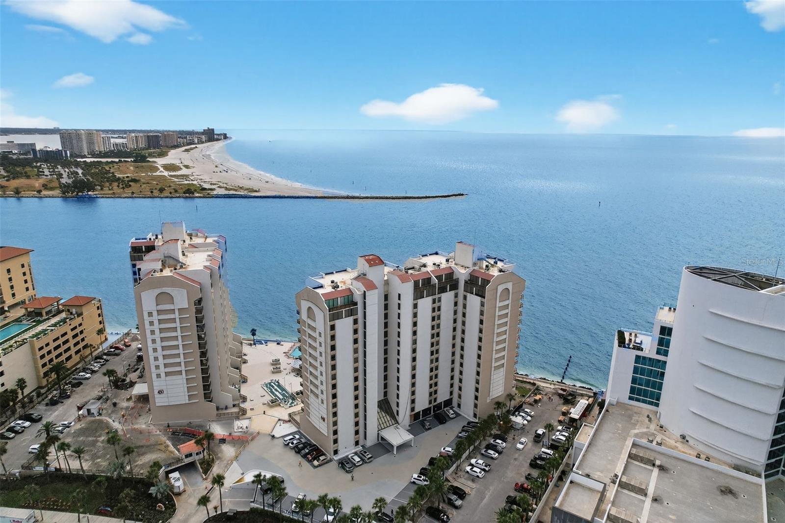 Image 37 of 47 For 440 Gulfview Boulevard 1501