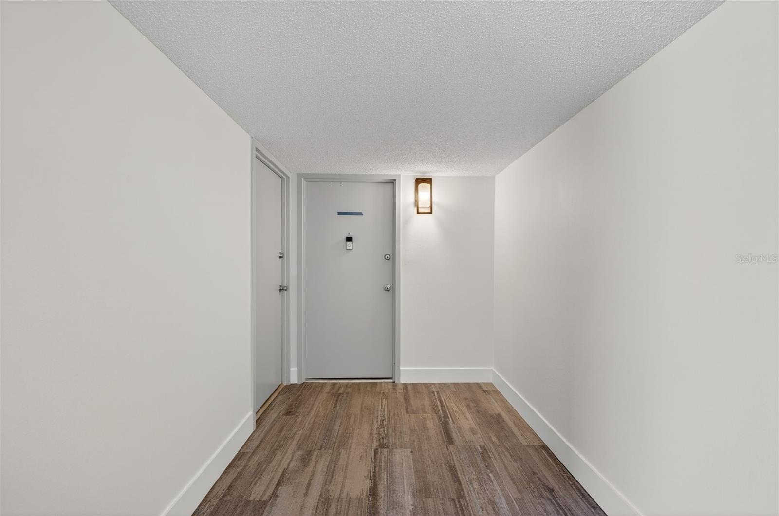 Image 4 of 47 For 440 Gulfview Boulevard 1501