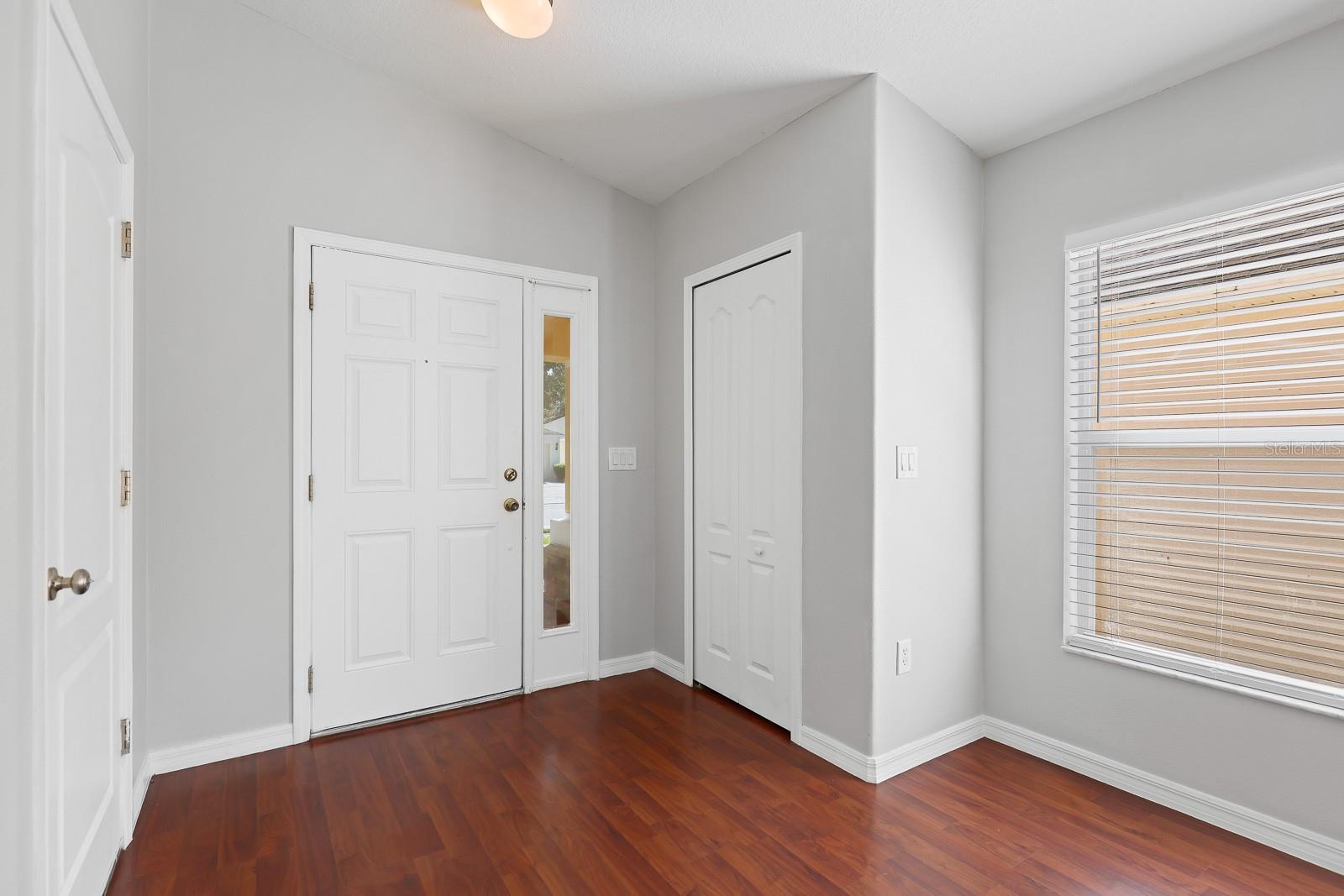 Image 3 of 28 For 7538 Maroon Peak Drive