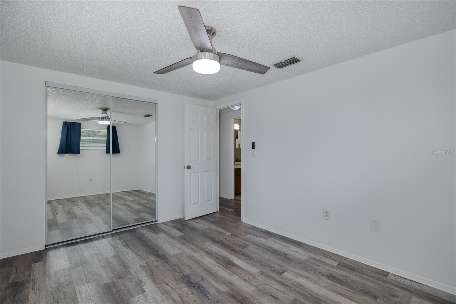 Image 15 of 32 For 7739 Salt Lane