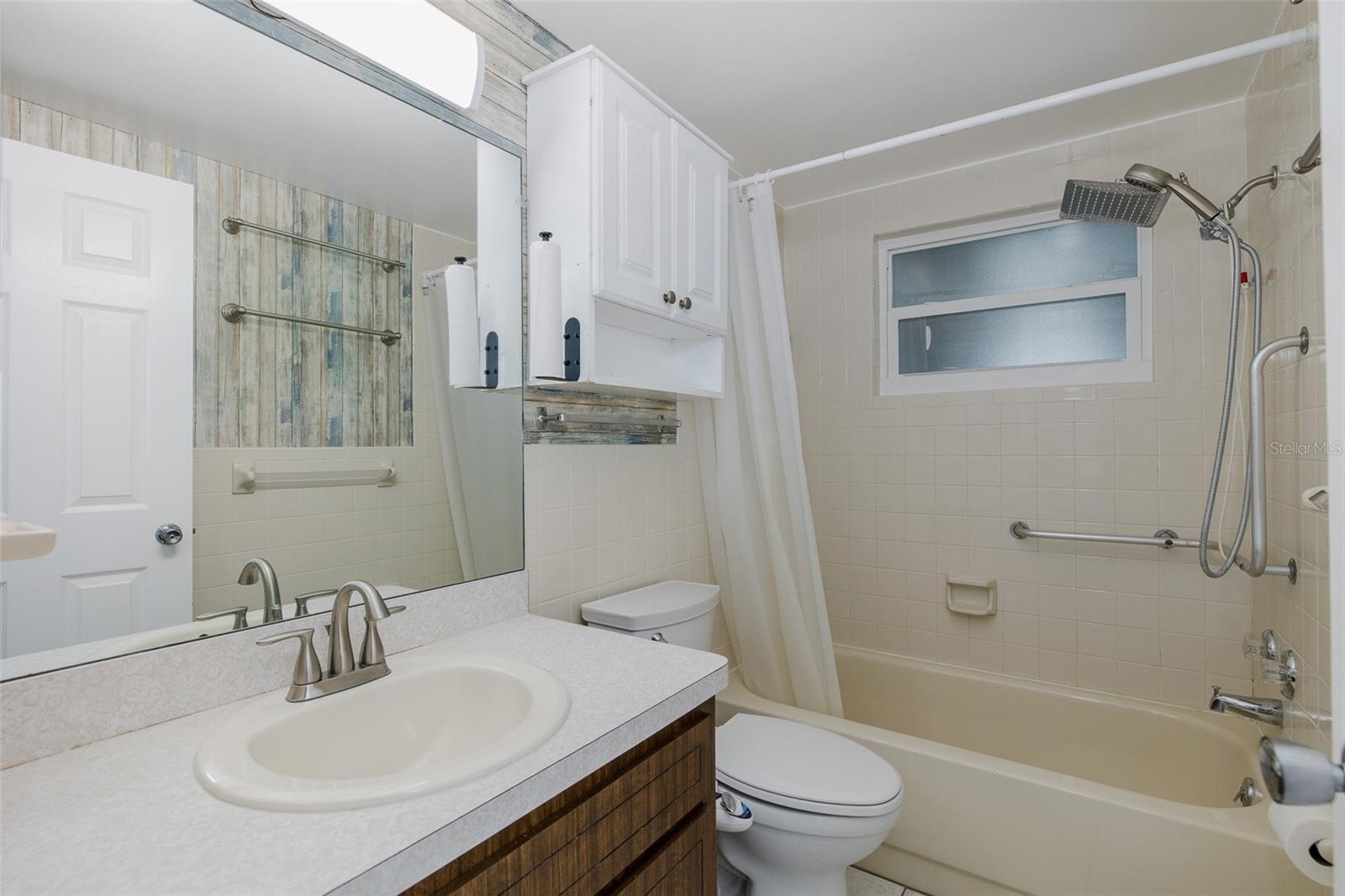 Image 18 of 32 For 7739 Salt Lane