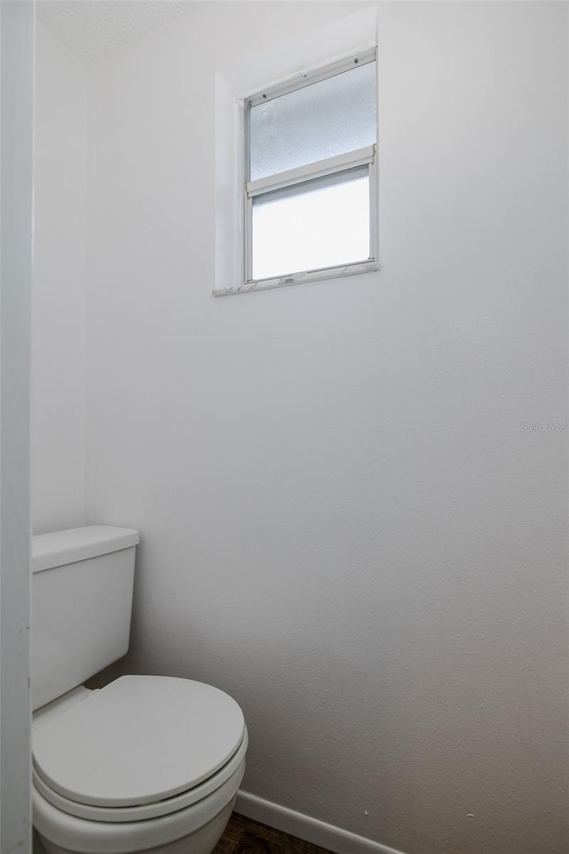 Image 21 of 32 For 7739 Salt Lane