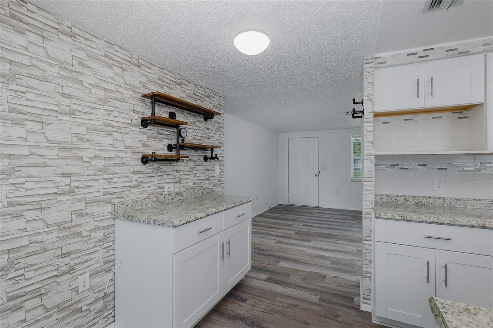 Image 6 of 32 For 7739 Salt Lane