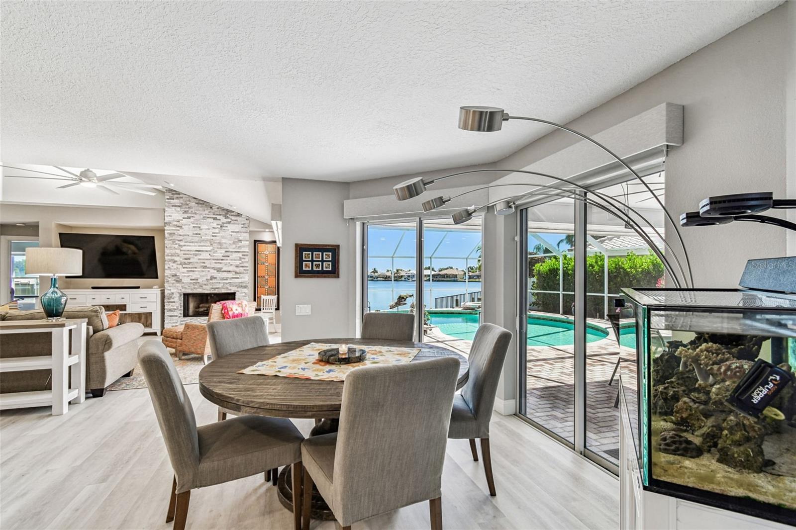Image 21 of 100 For 4918 Longboat Boulevard