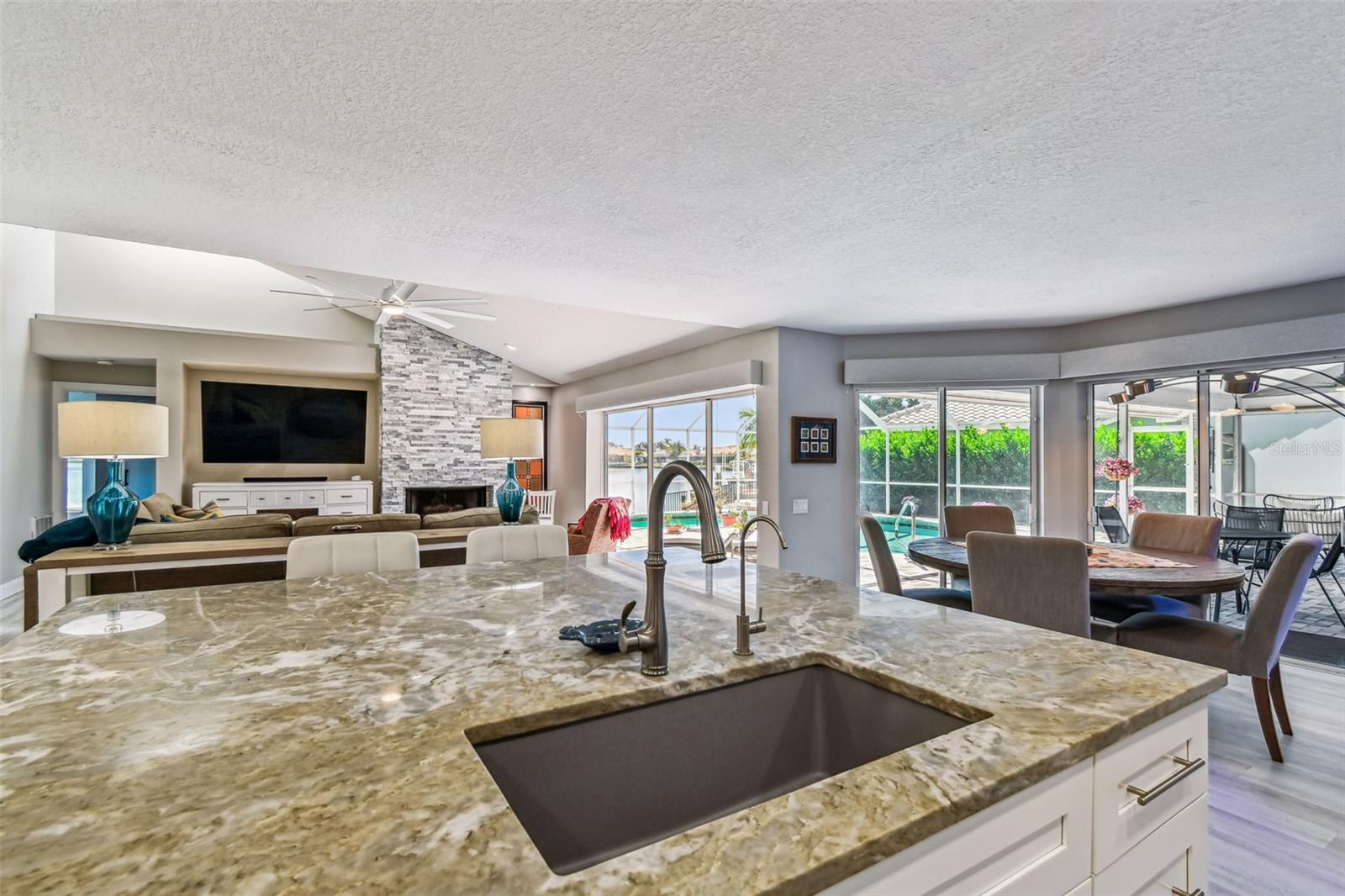 Image 31 of 100 For 4918 Longboat Boulevard