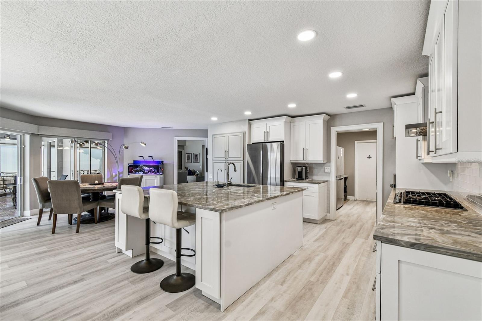 Image 35 of 100 For 4918 Longboat Boulevard