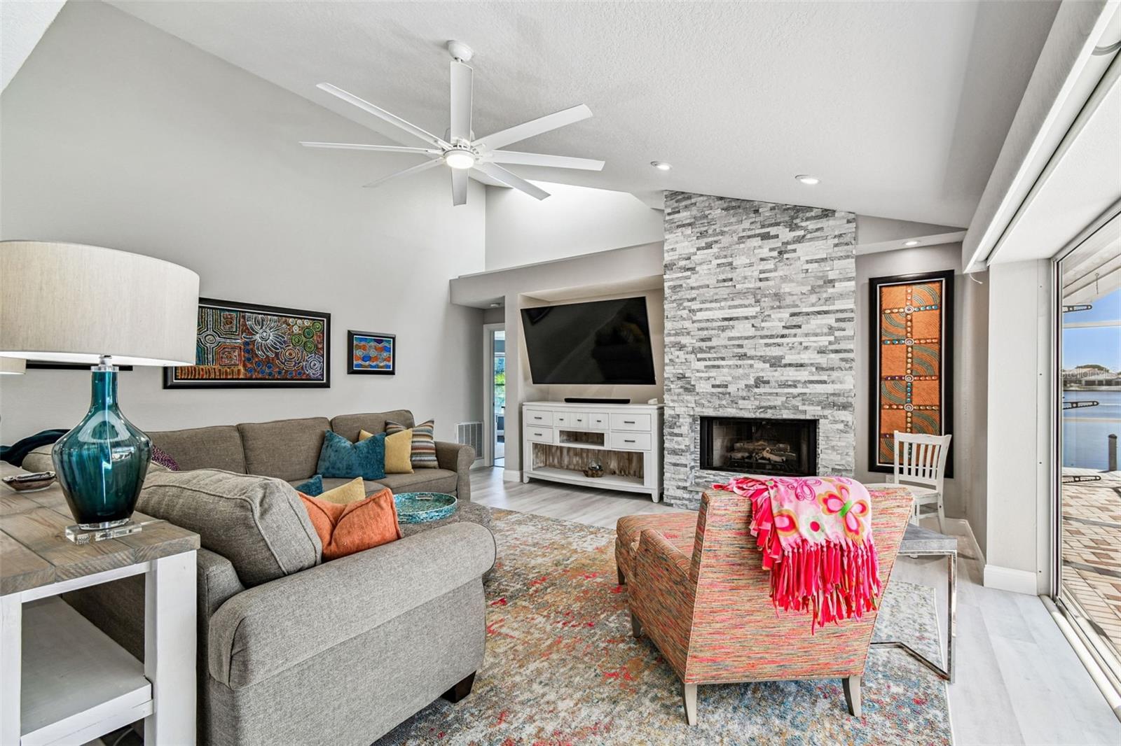 Image 37 of 100 For 4918 Longboat Boulevard