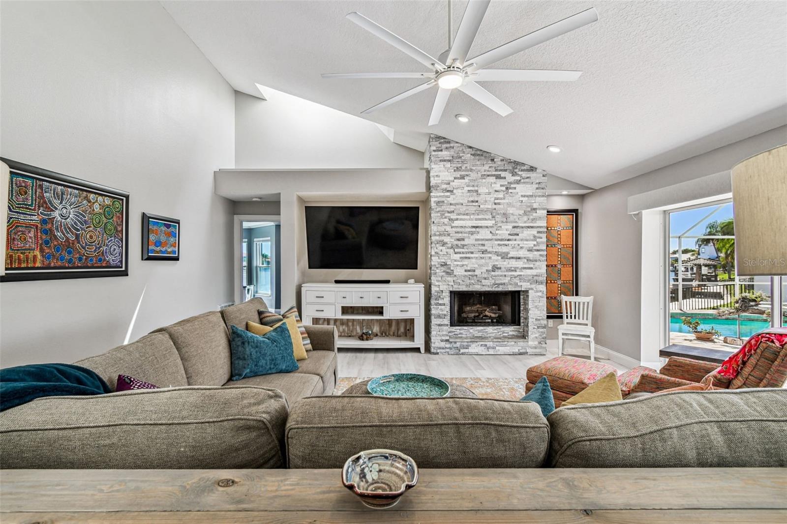 Image 38 of 100 For 4918 Longboat Boulevard