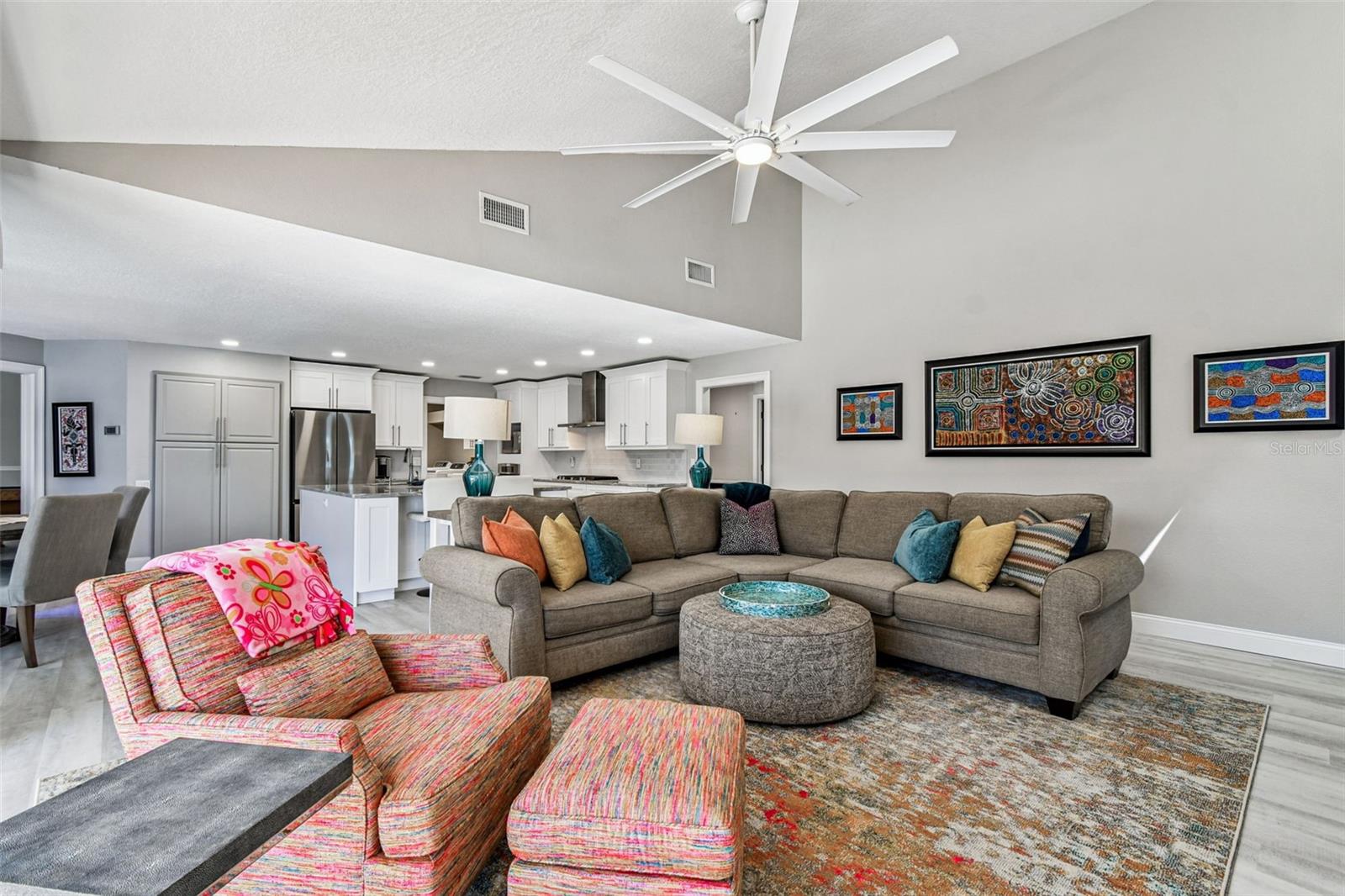Image 41 of 100 For 4918 Longboat Boulevard