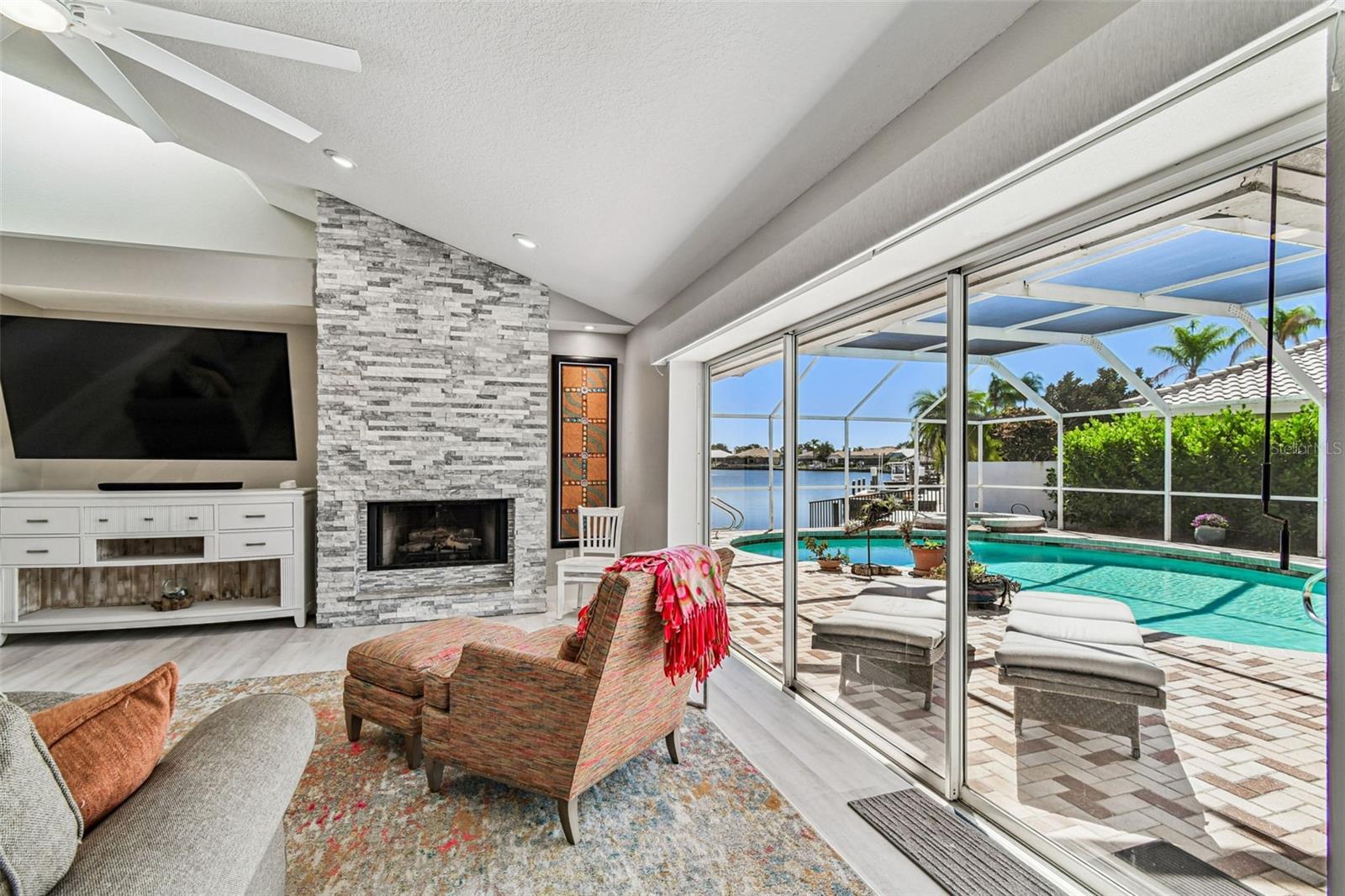 Image 43 of 100 For 4918 Longboat Boulevard