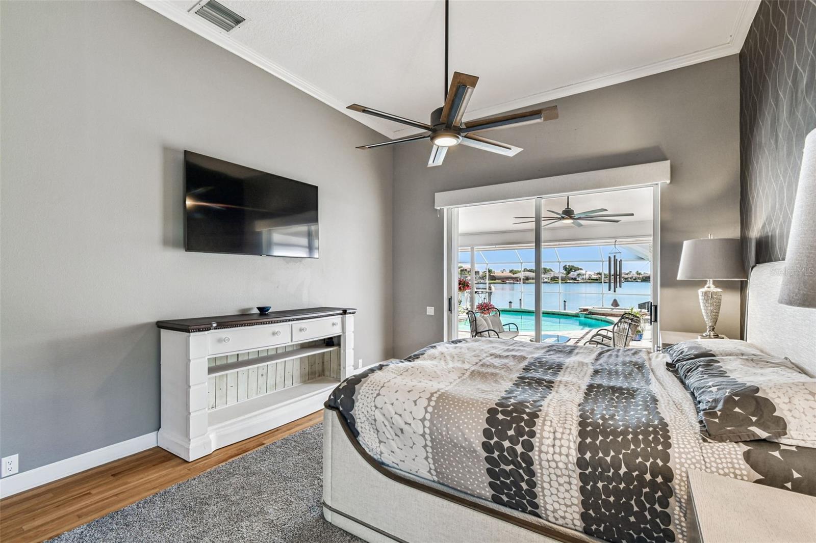 Image 46 of 100 For 4918 Longboat Boulevard