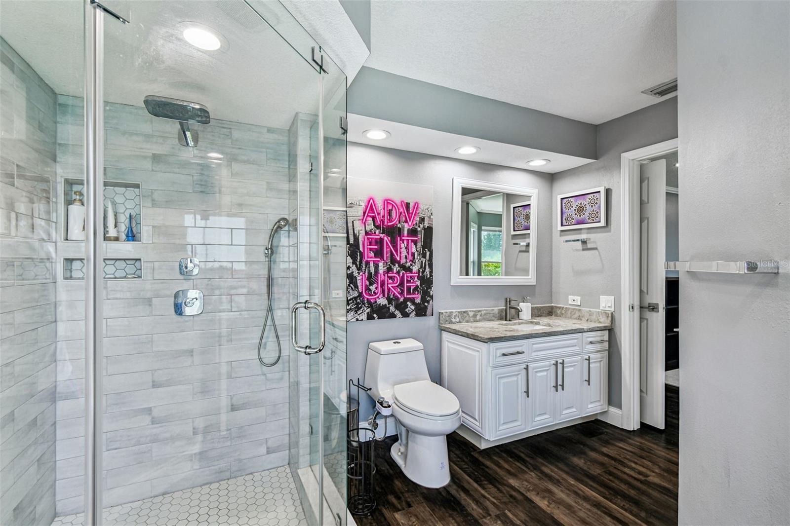 Image 60 of 100 For 4918 Longboat Boulevard