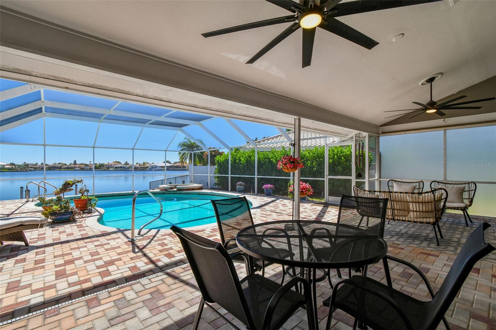 Image 72 of 100 For 4918 Longboat Boulevard