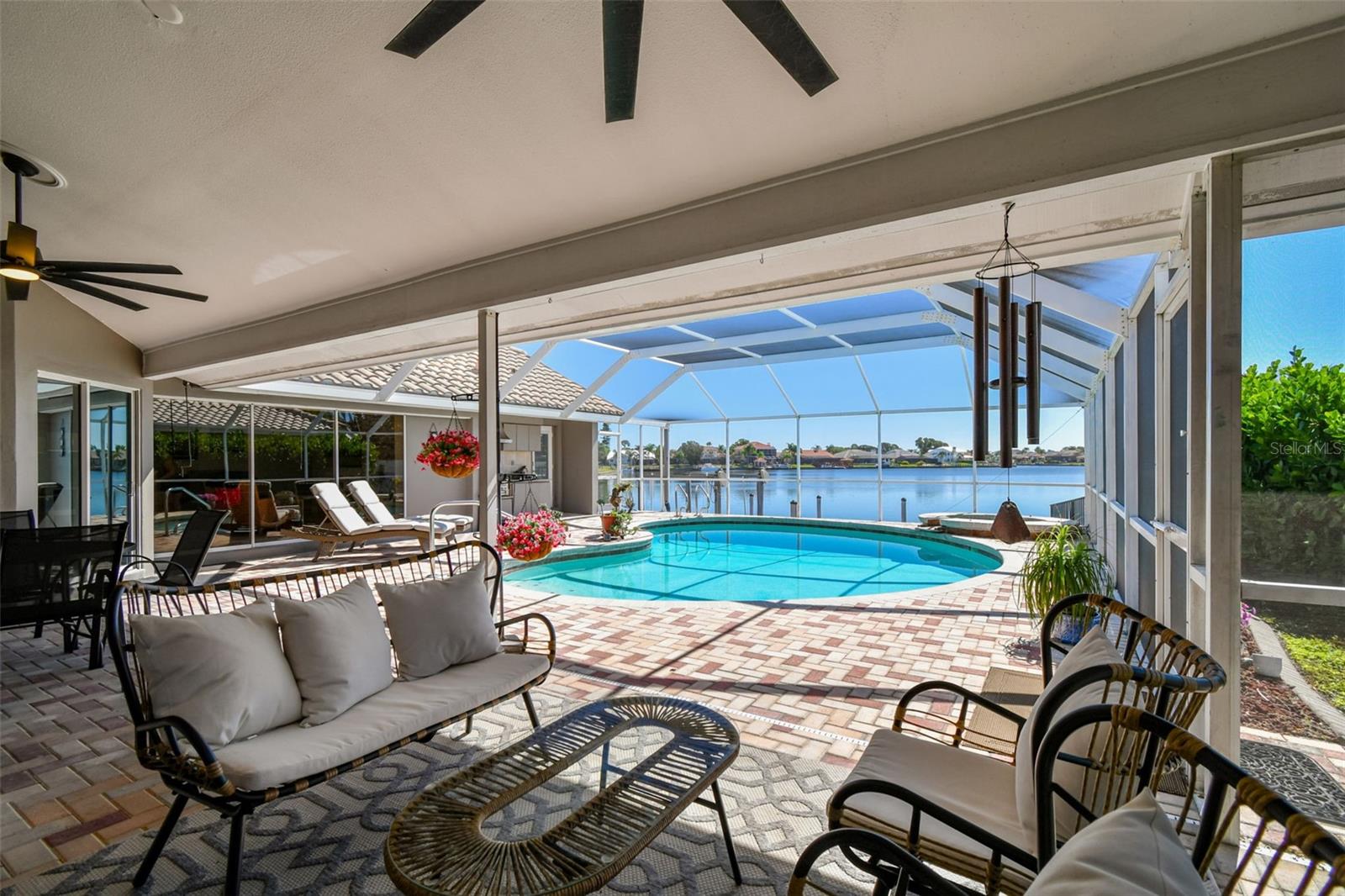 Image 73 of 100 For 4918 Longboat Boulevard
