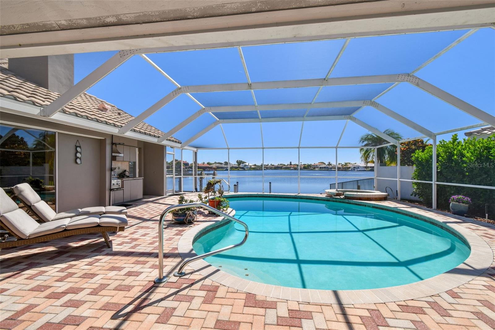 Image 76 of 100 For 4918 Longboat Boulevard