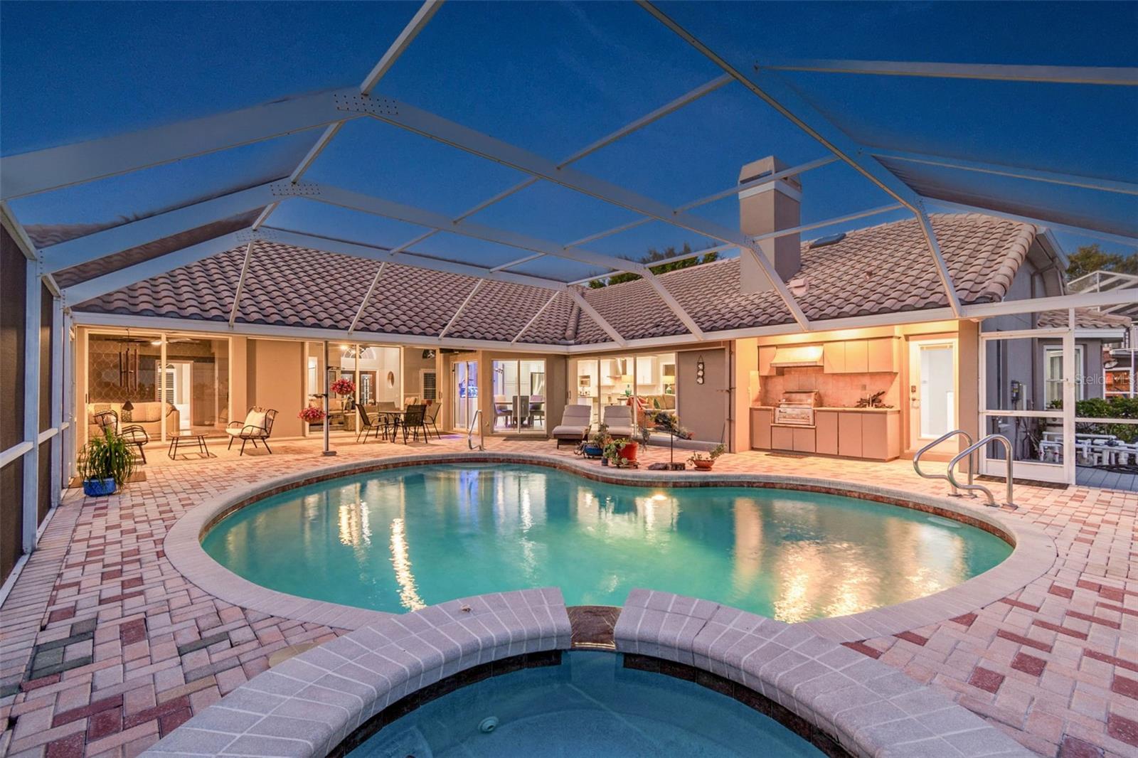 Image 81 of 100 For 4918 Longboat Boulevard