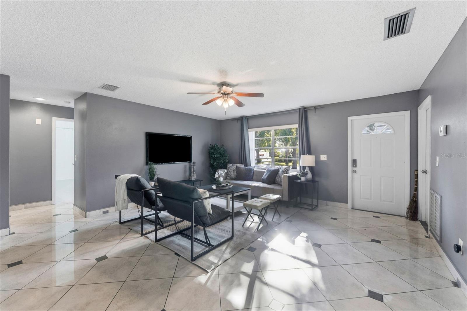 Image 7 of 35 For 13901 Pathfinder Drive