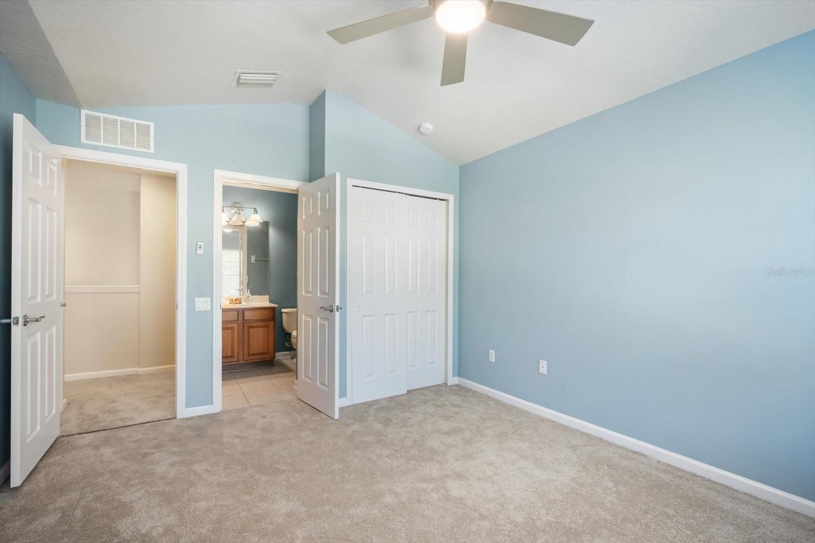 Image 12 of 32 For 2028 Kings Palace Drive 202