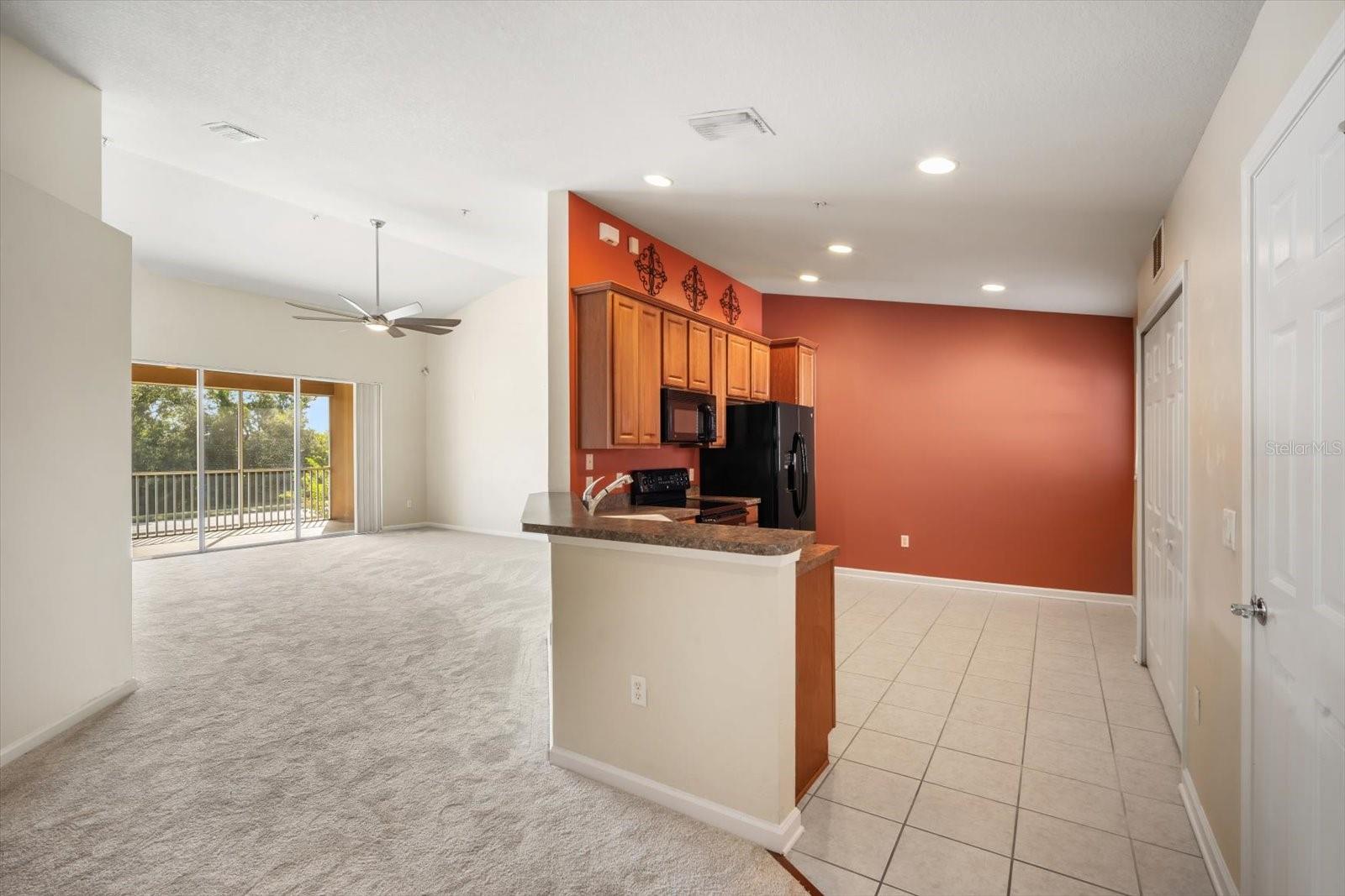 Image 13 of 32 For 2028 Kings Palace Drive 202