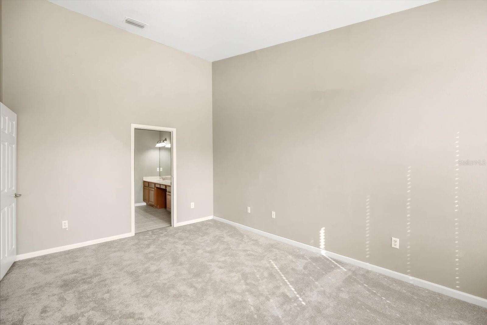 Image 22 of 32 For 2028 Kings Palace Drive 202