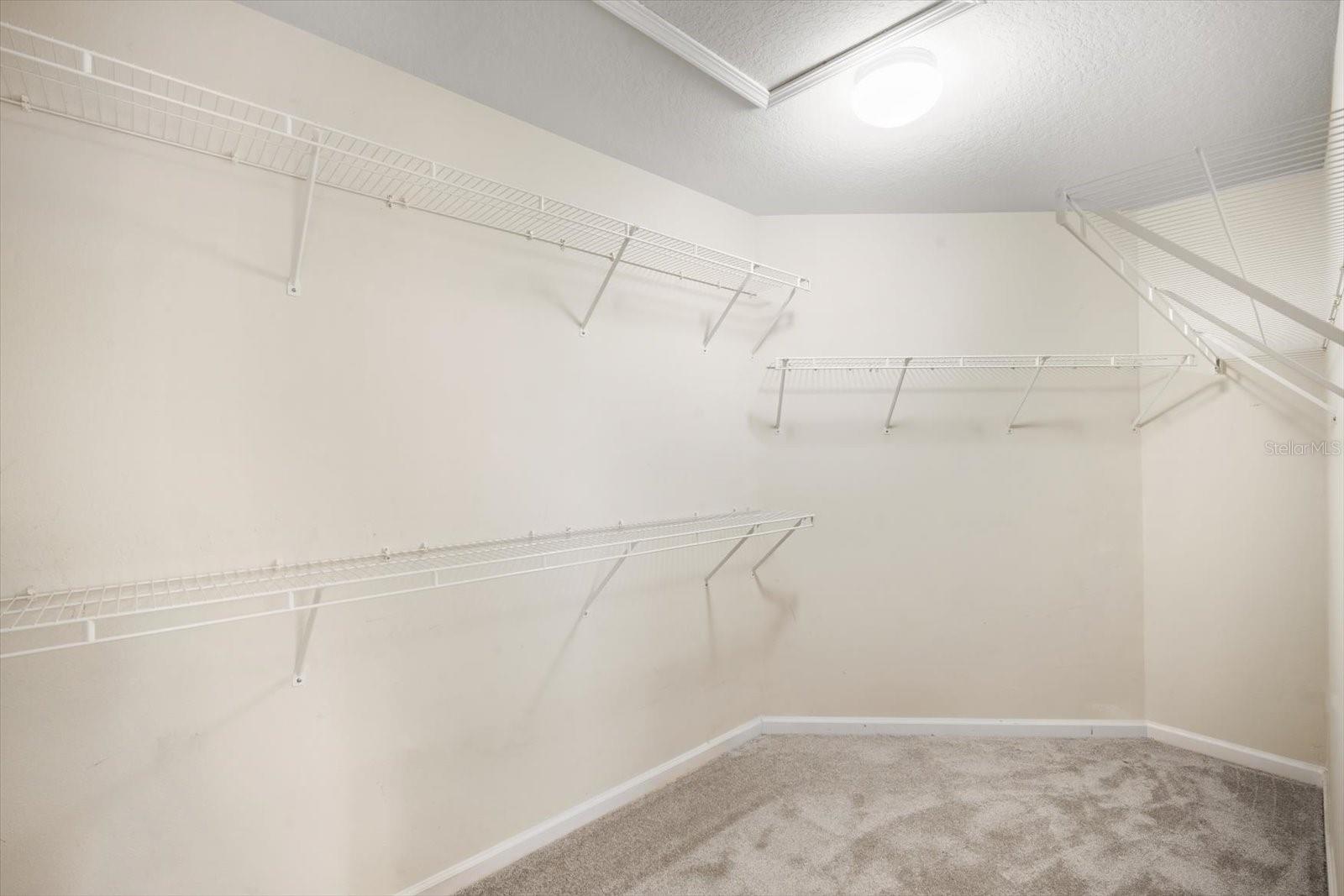 Image 25 of 32 For 2028 Kings Palace Drive 202