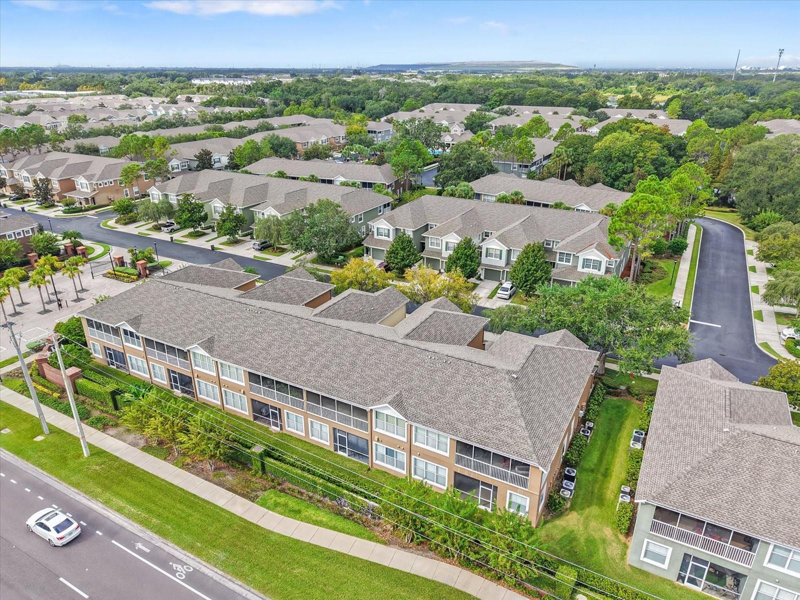 Image 29 of 32 For 2028 Kings Palace Drive 202