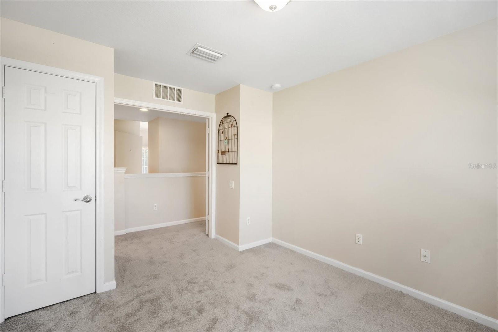 Image 9 of 32 For 2028 Kings Palace Drive 202