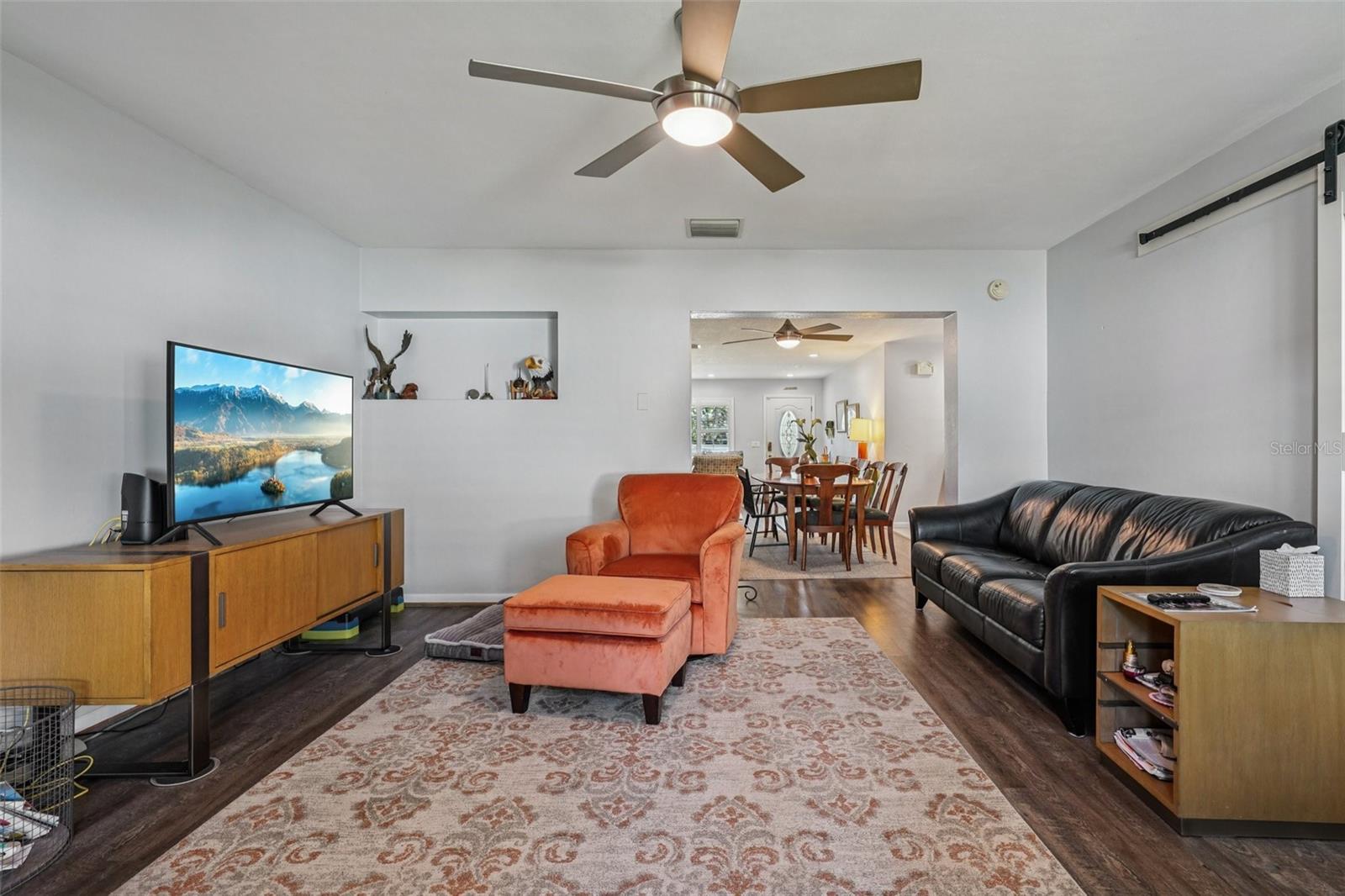 Image 13 of 74 For 1586 Rosery Road Ne