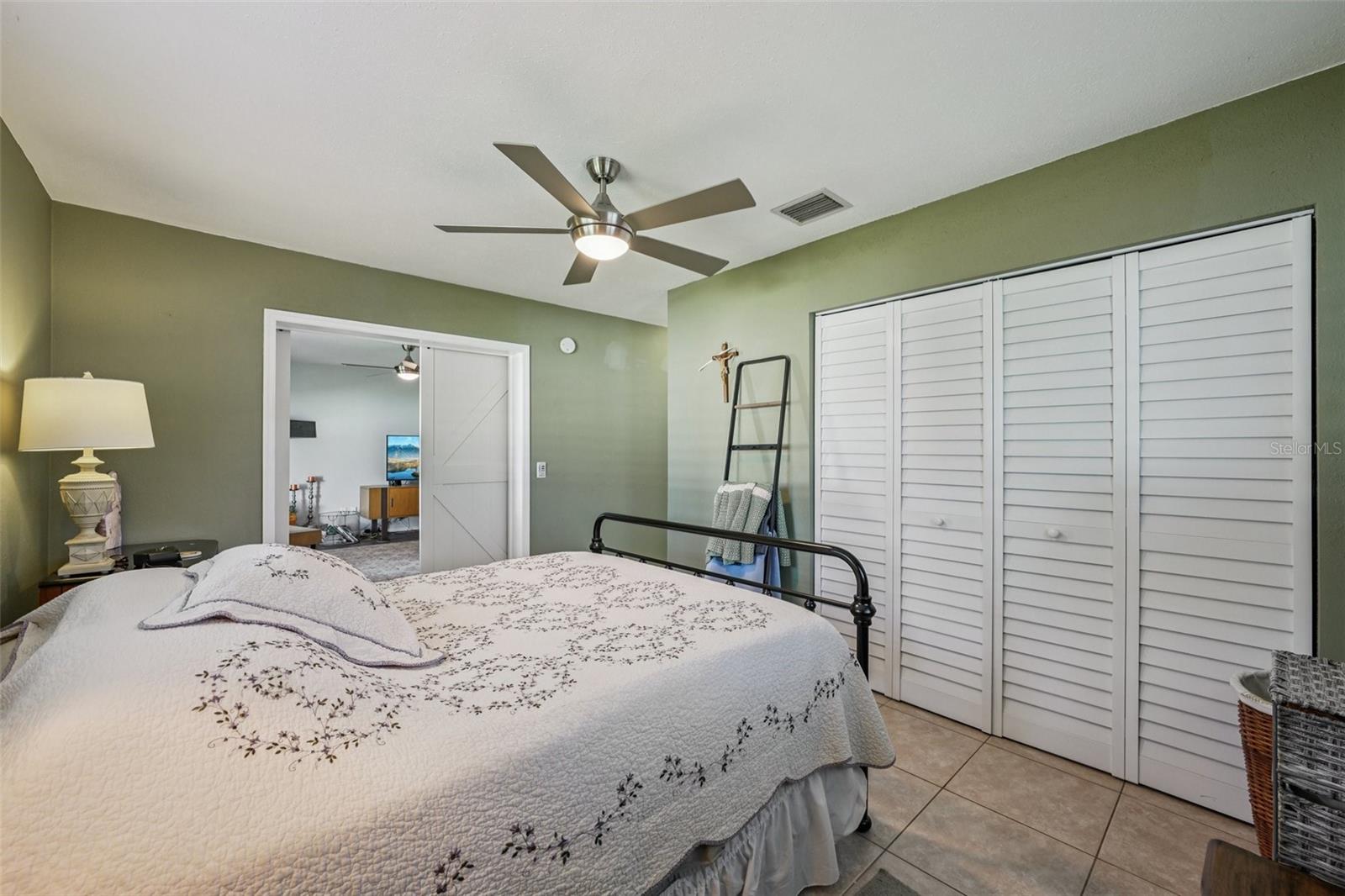 Image 31 of 74 For 1586 Rosery Road Ne